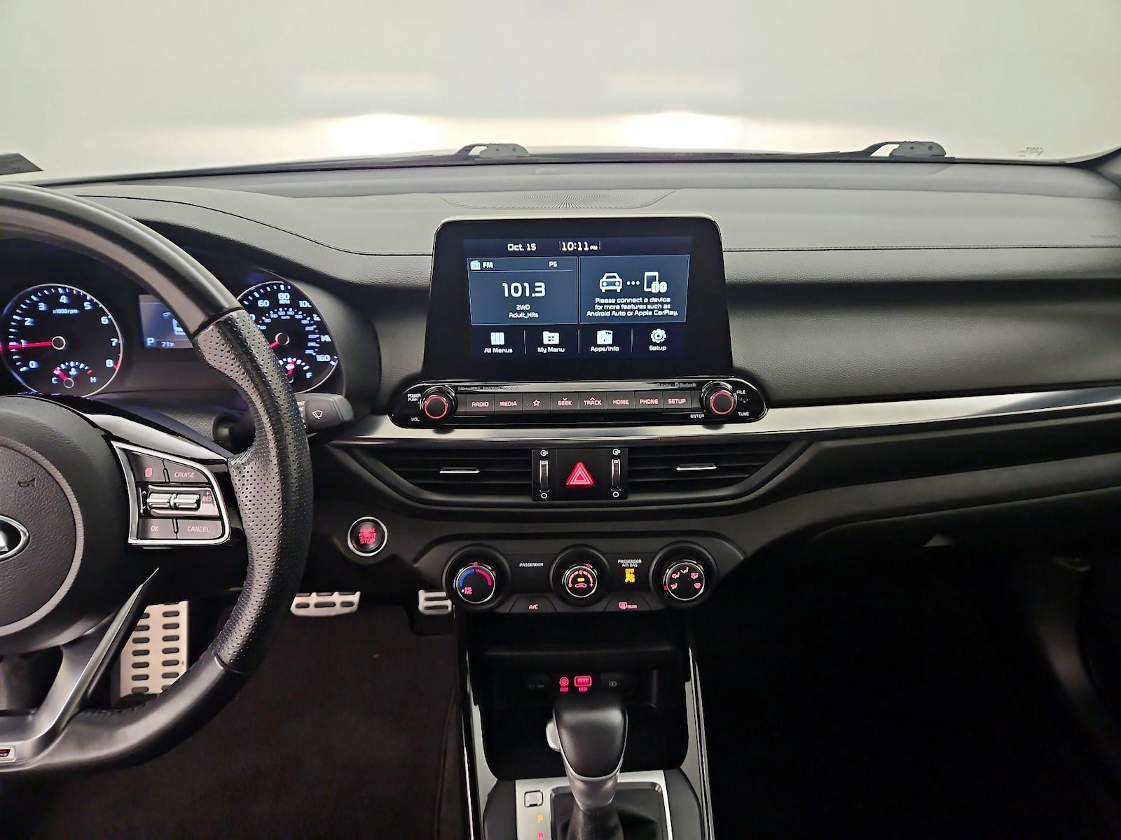 Apple CarPlay® & Android Auto™