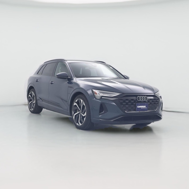 2024 Audi Q8 e-tron Prestige