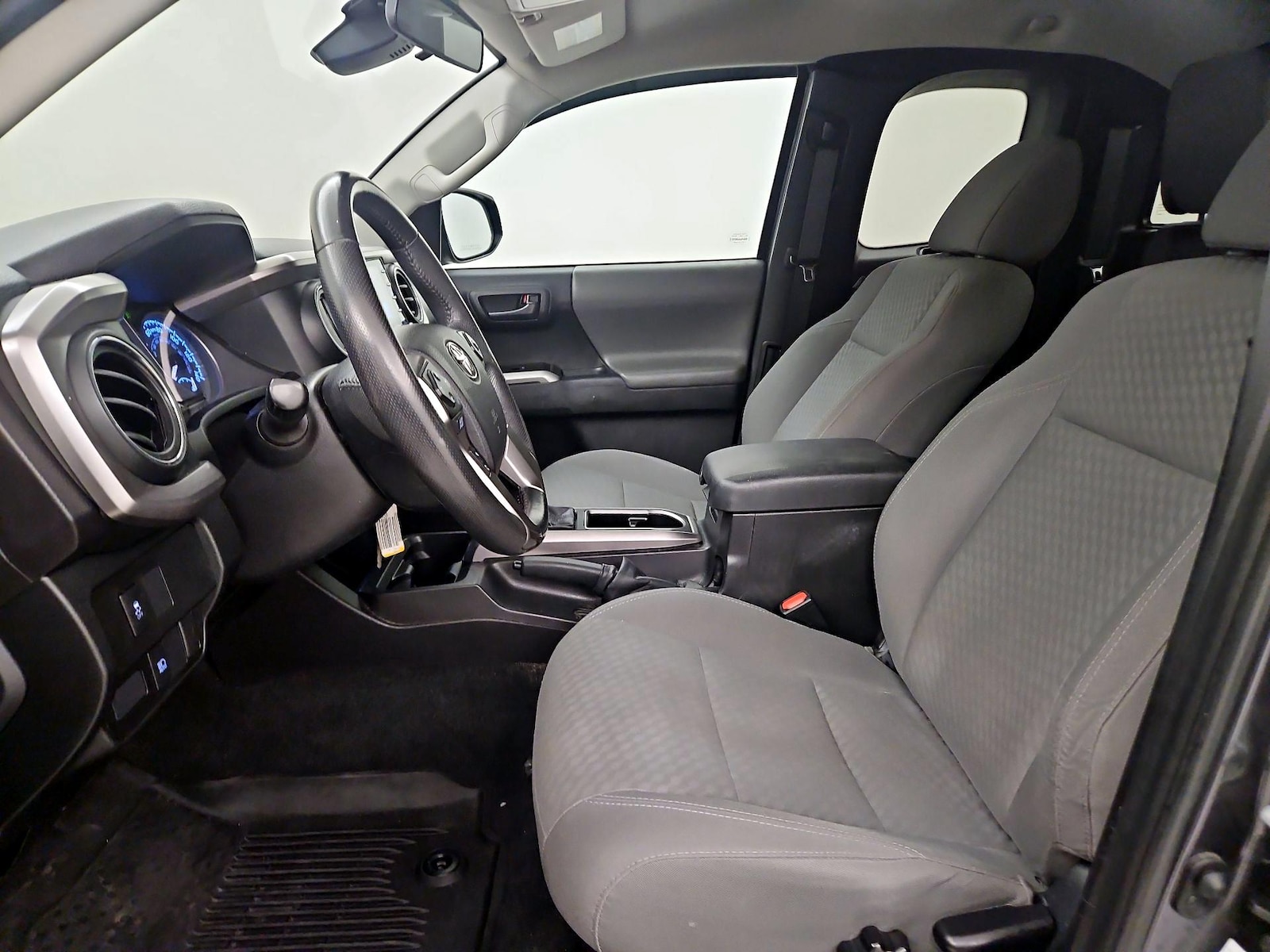 Power Seat(s) & Side Airbags