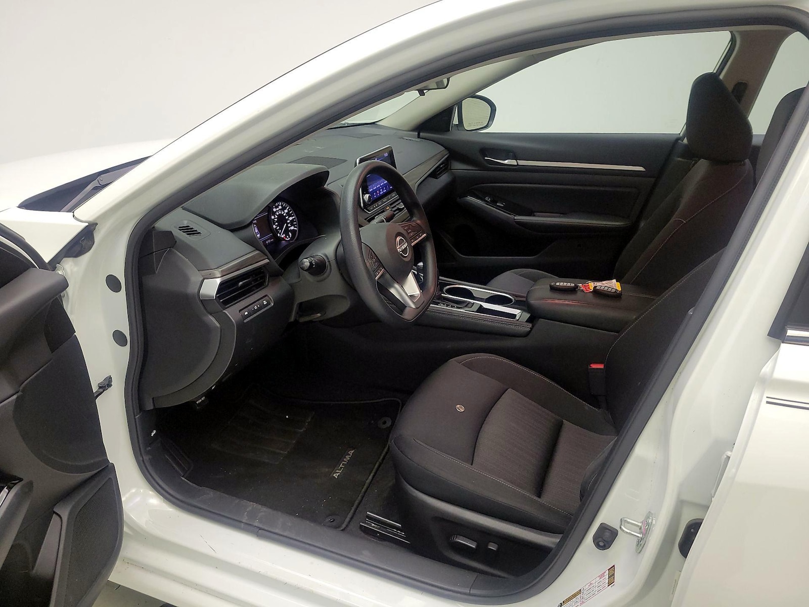 Power Seat(s) & Side Airbags