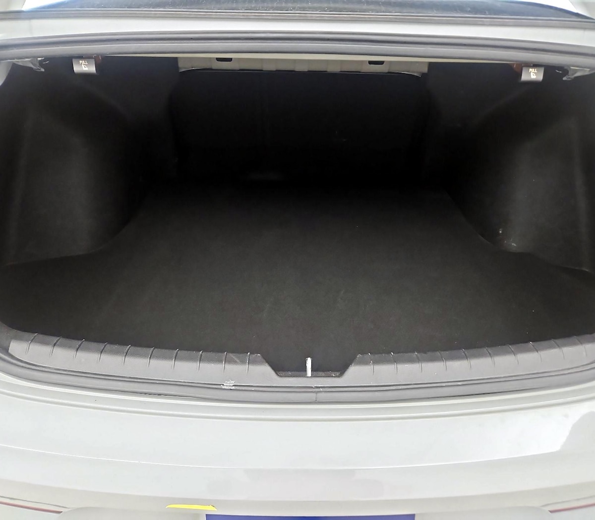Trunk/Cargo (Seats Up)