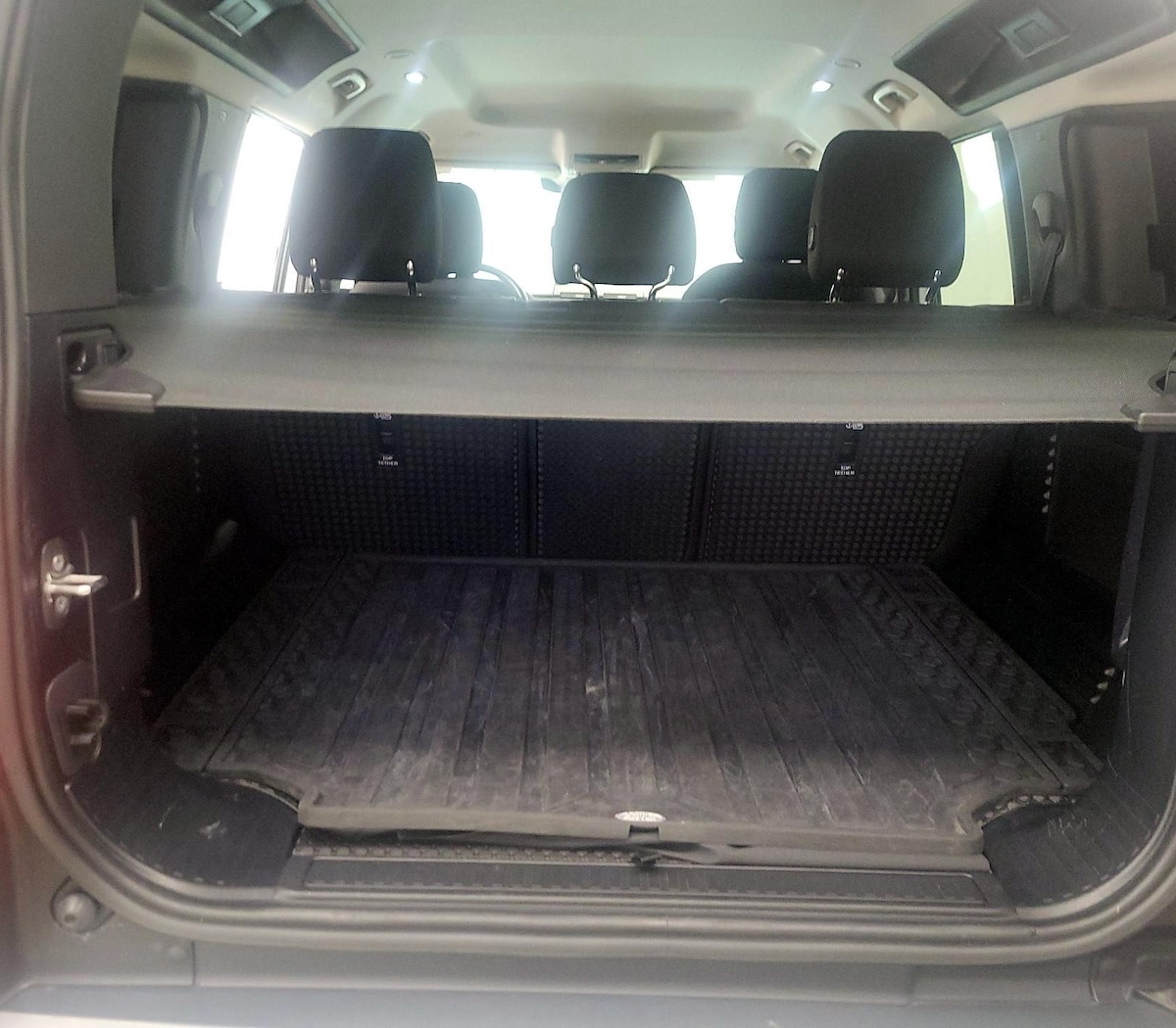 Trunk/Cargo (Seats Up)