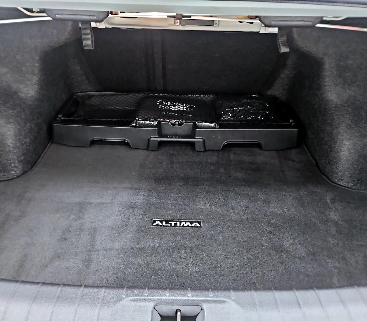 Trunk/Cargo (Seats Up)