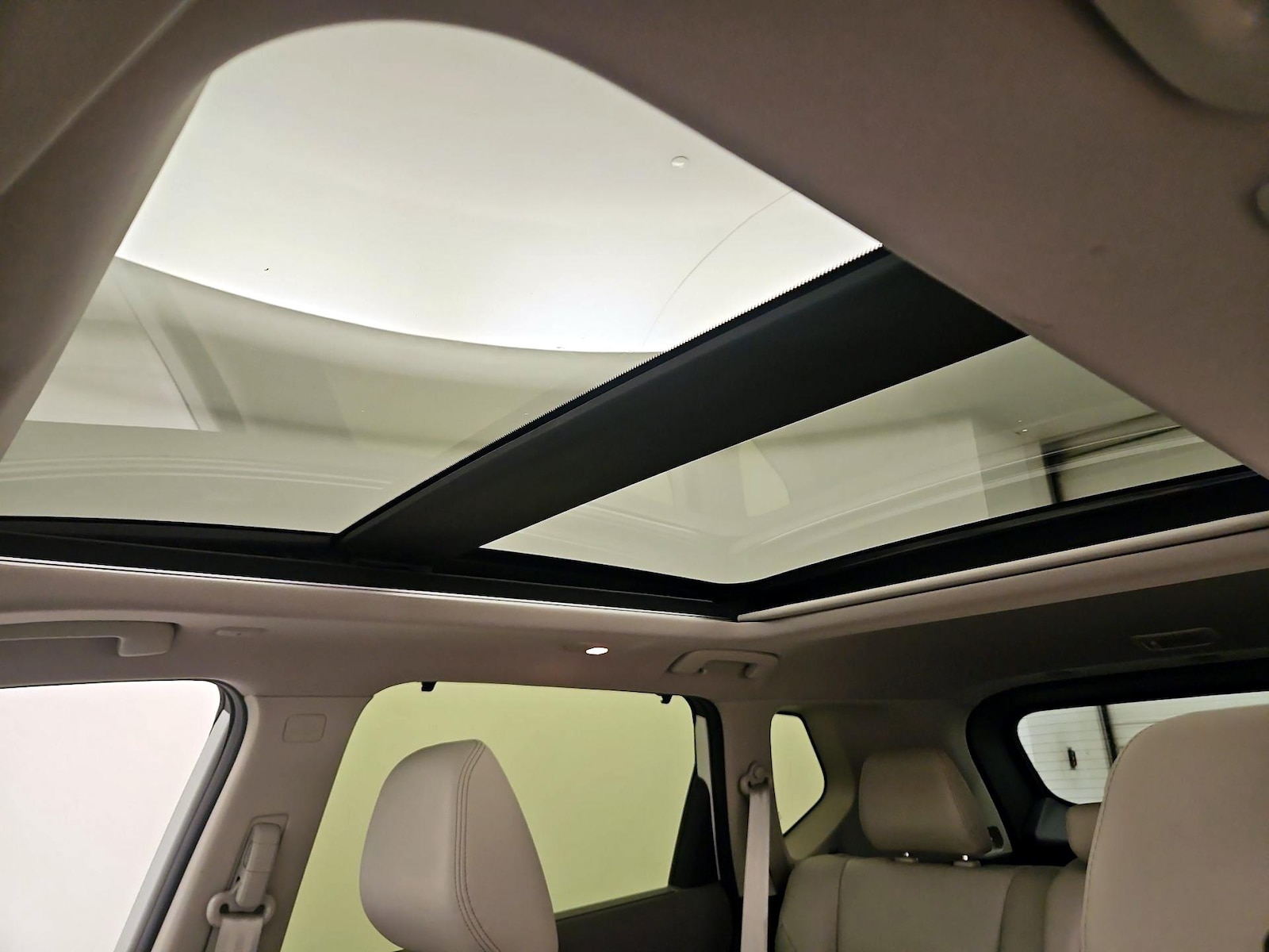 Panoramic Sunroof
