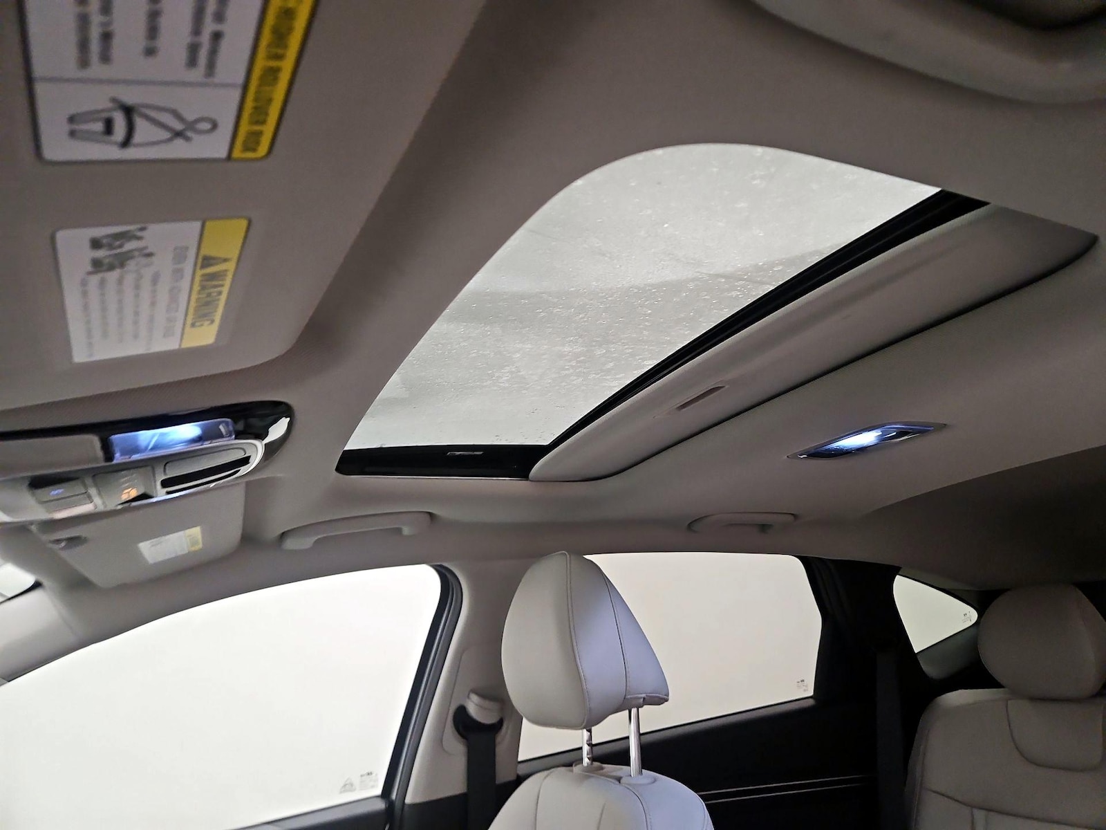 Sunroof(s) & Overhead Airbags