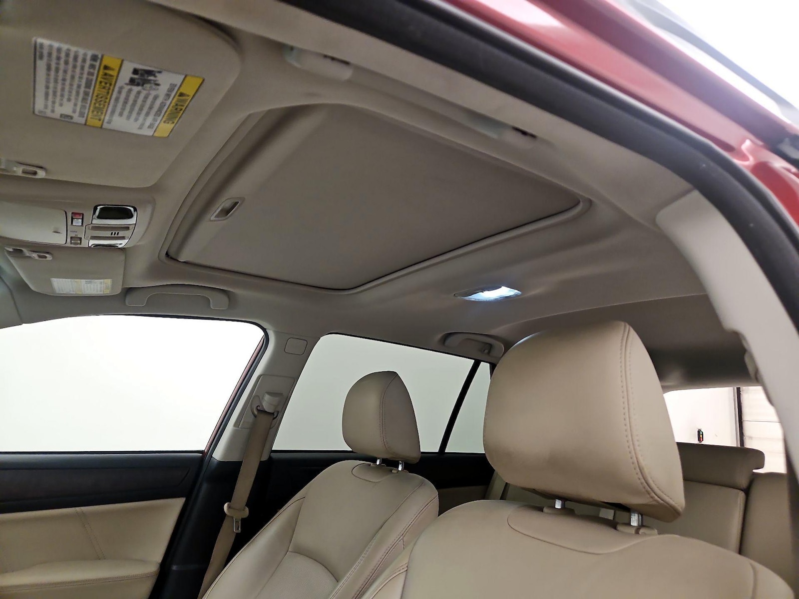 Sunroof(s) & Overhead Airbags