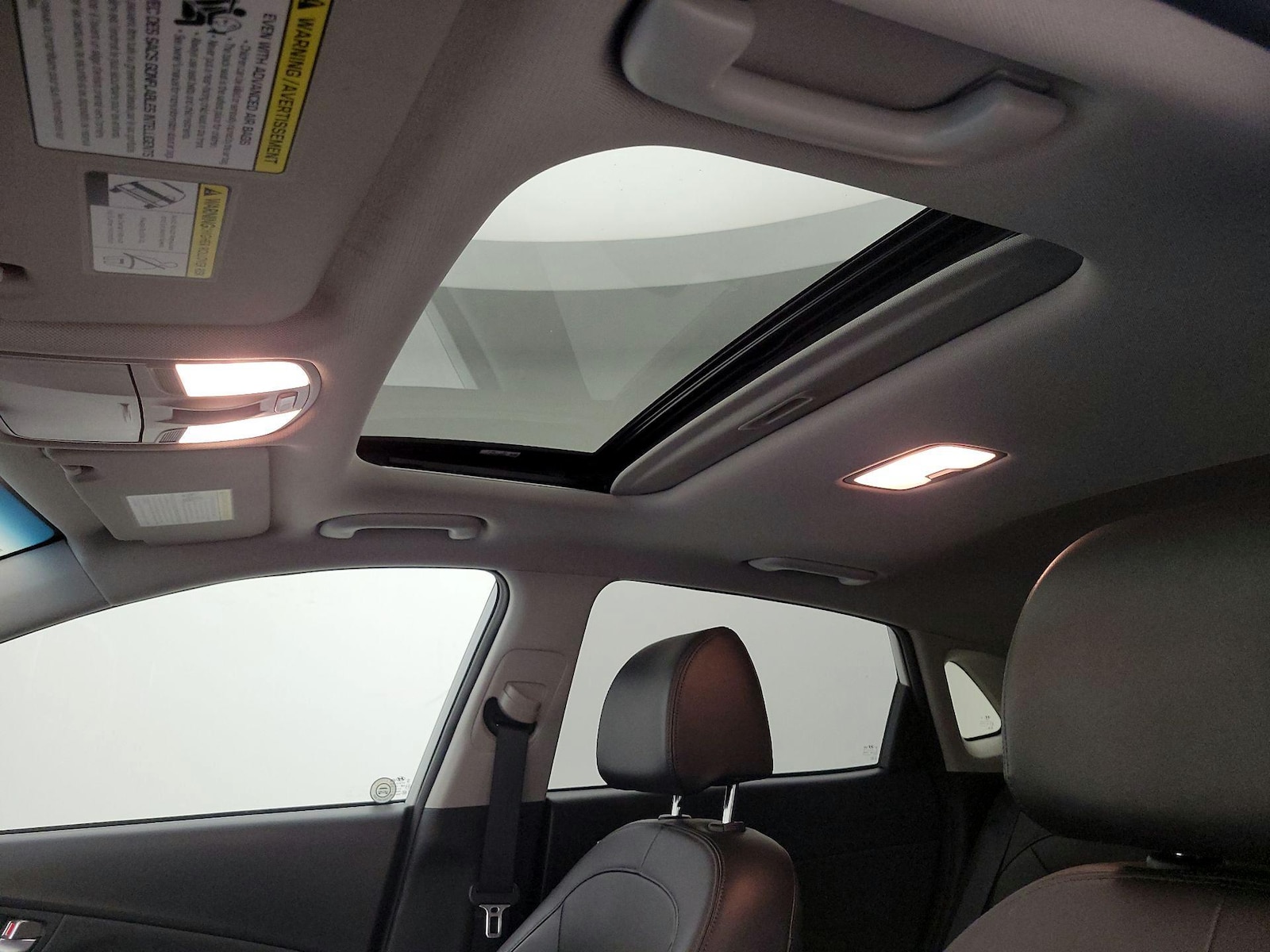 Sunroof(s) & Overhead Airbags