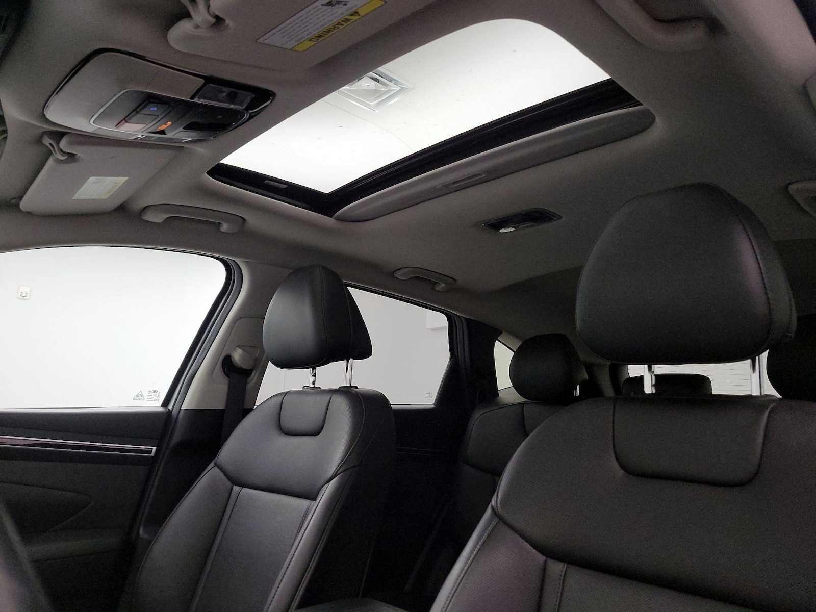 Sunroof(s) & Overhead Airbags