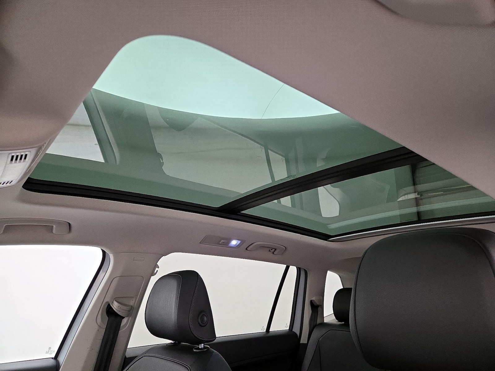 Panoramic Sunroof