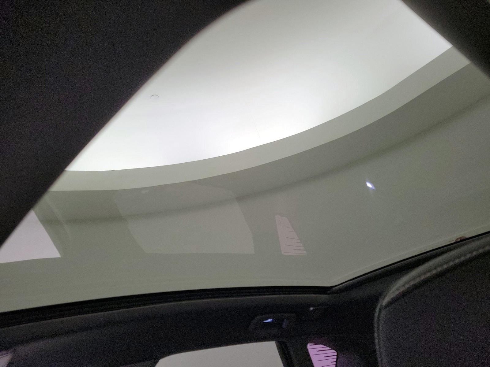 Skylight(s) & Overhead Airbags