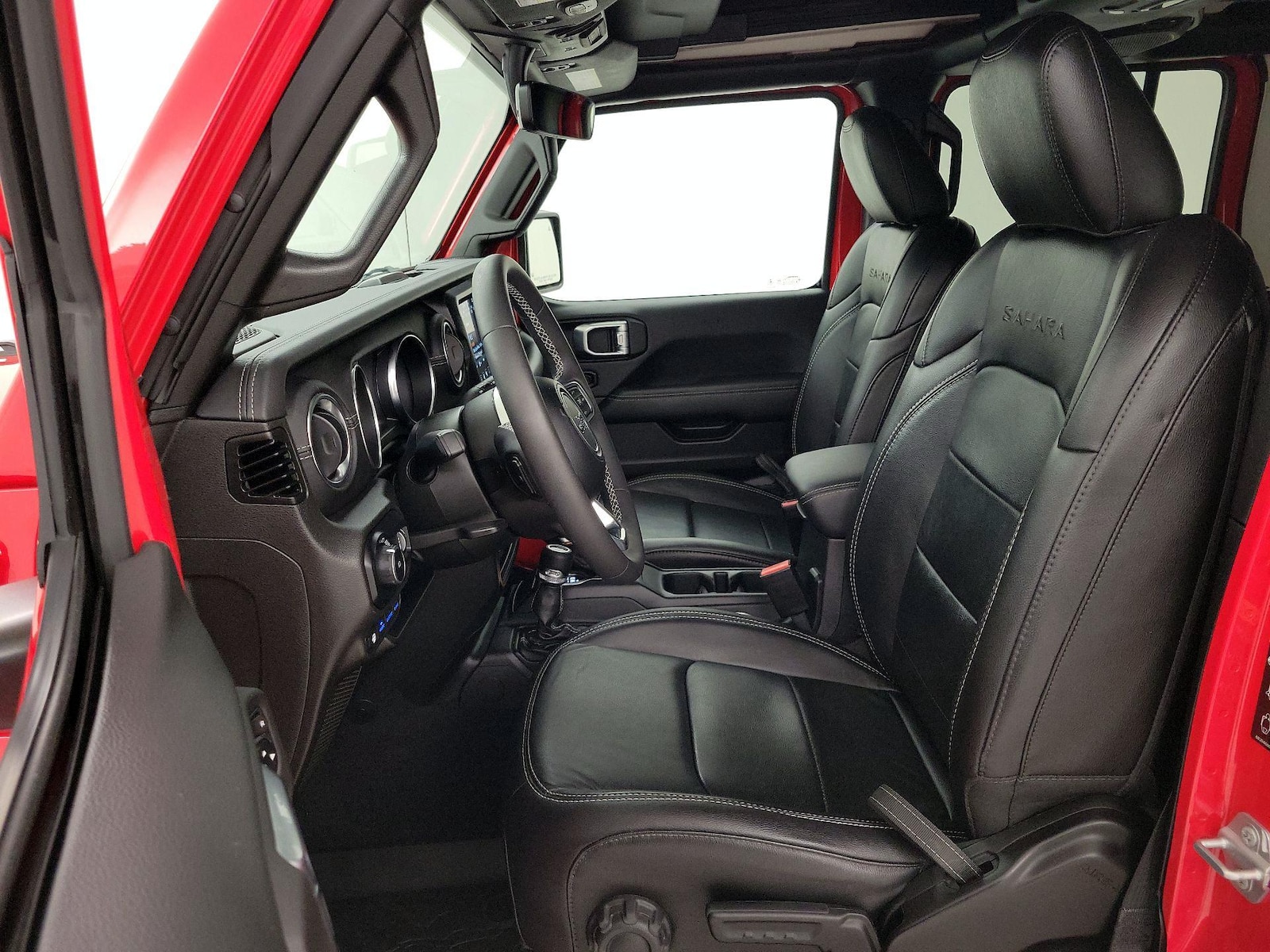 Leather Seats & Side Airbags