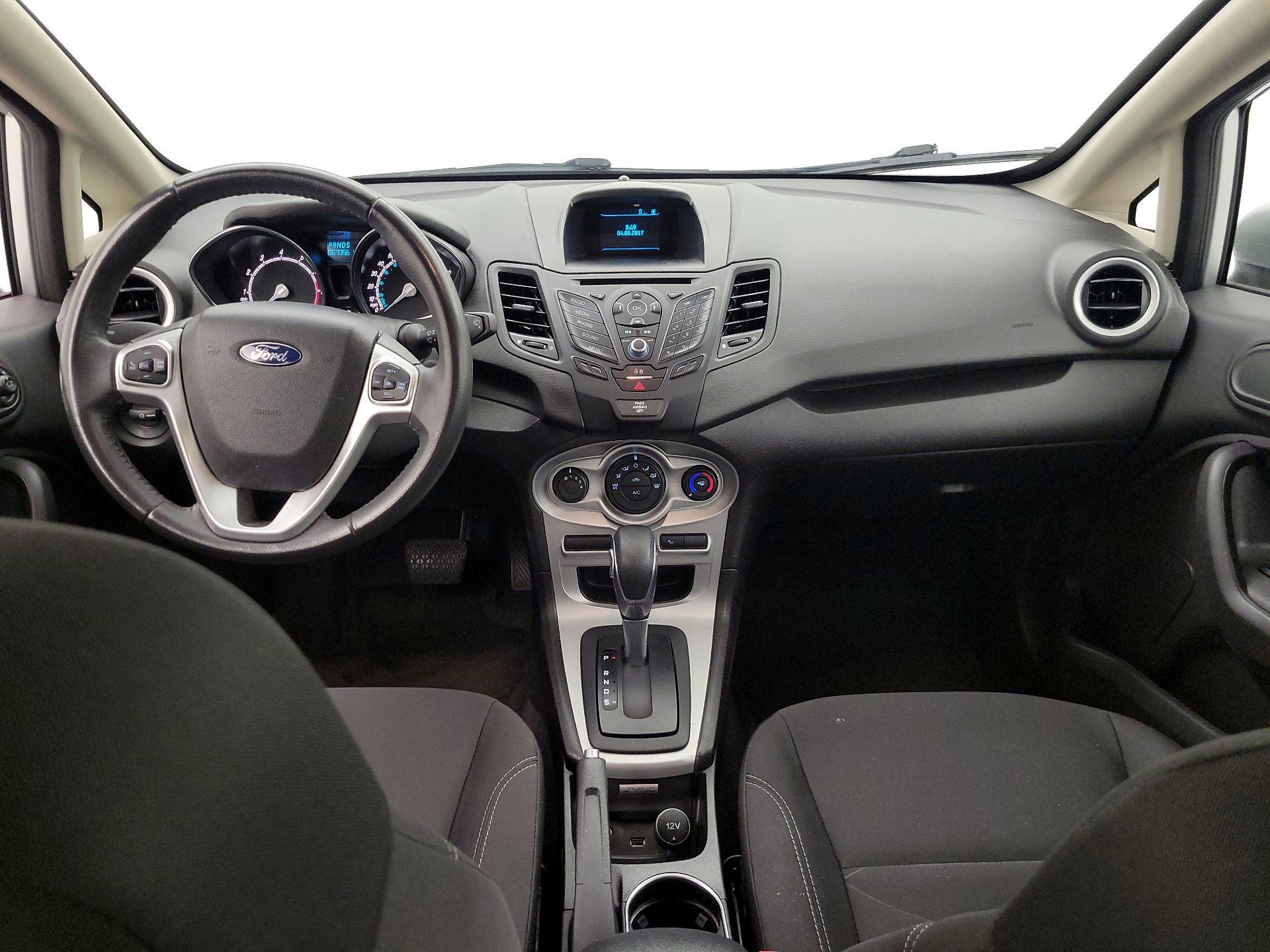 Thumbnail: 2016 Ford Fiesta - 9