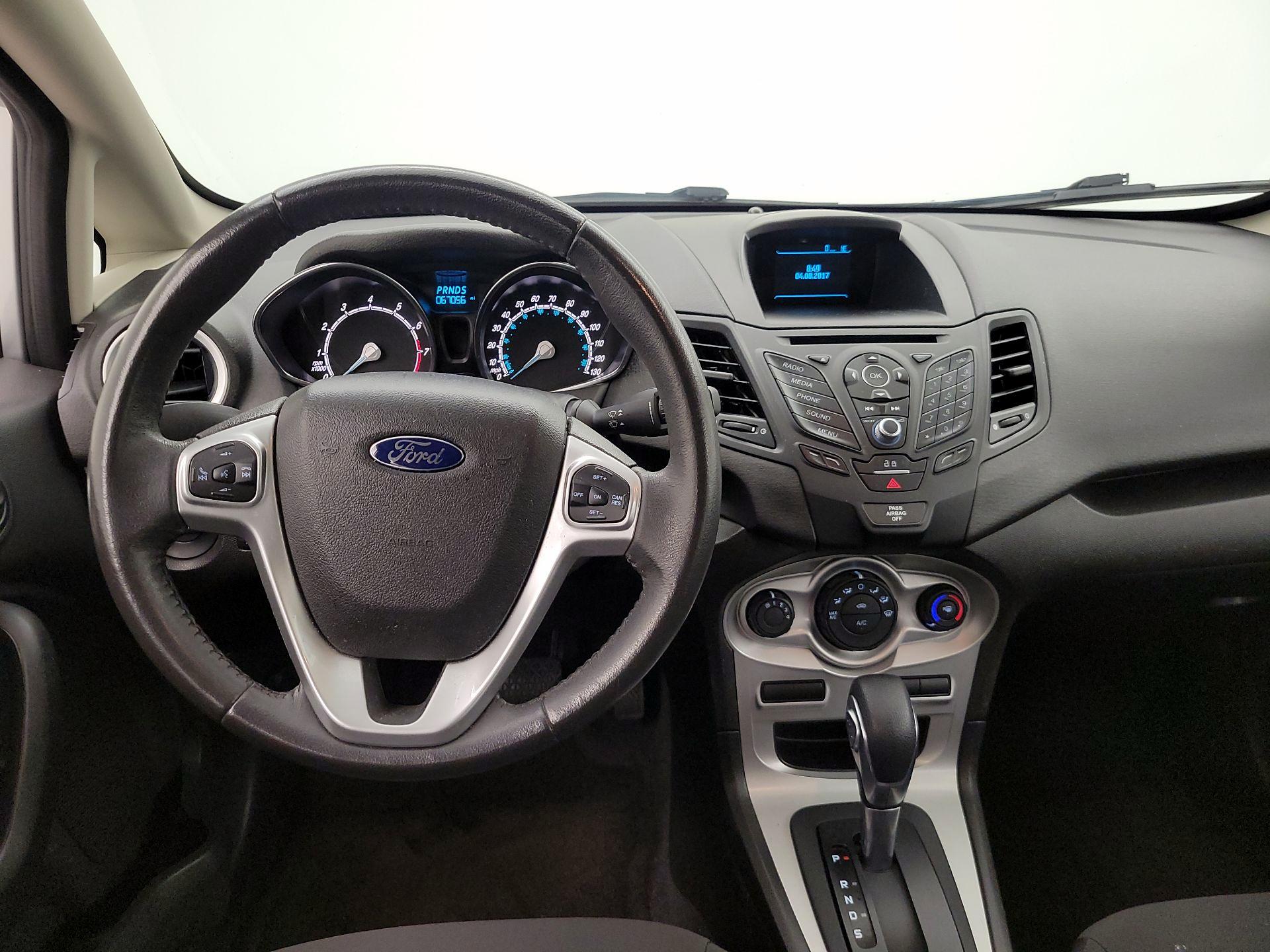 Thumbnail: 2016 Ford Fiesta - 10