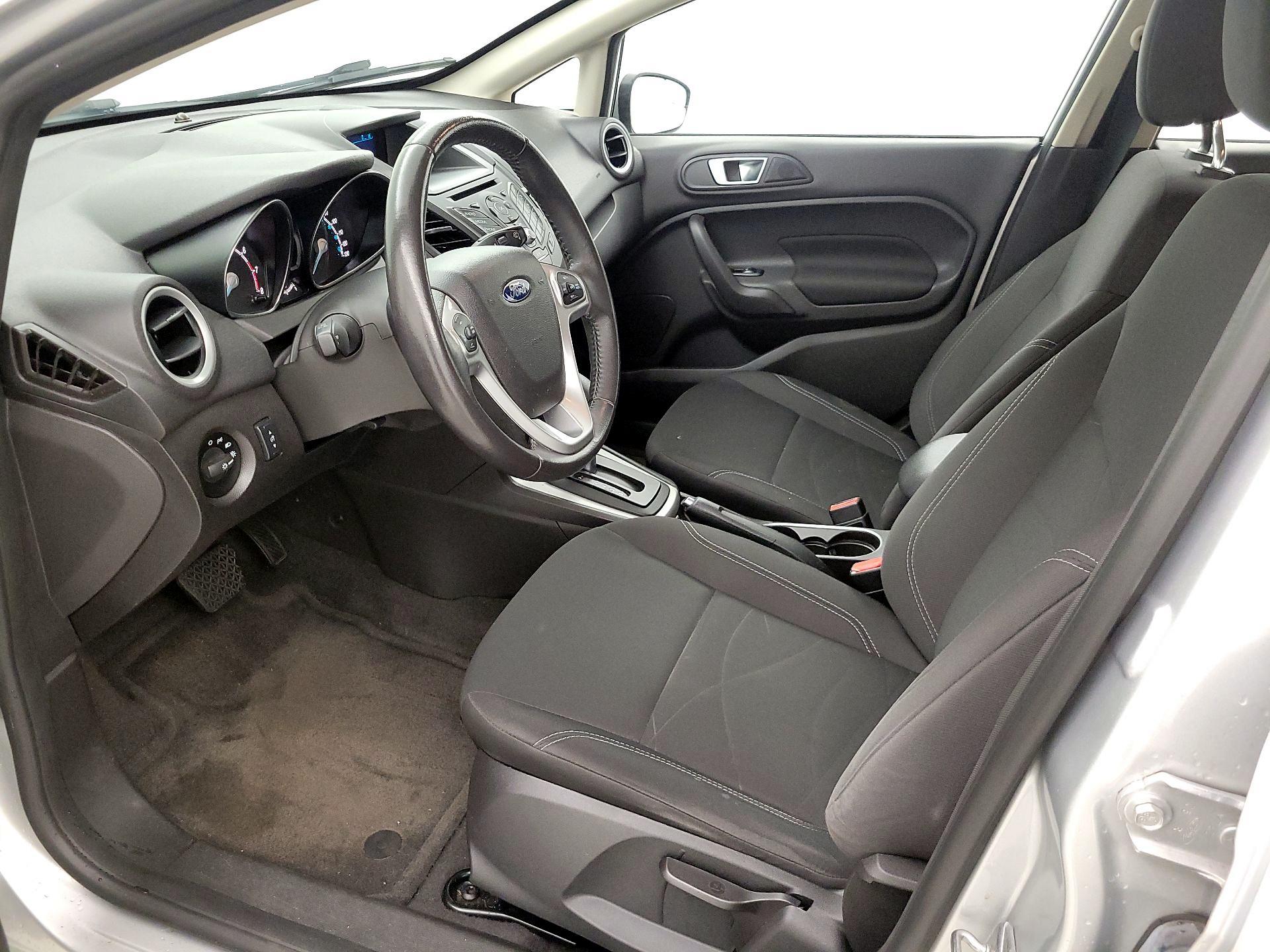 Thumbnail: 2016 Ford Fiesta - 11