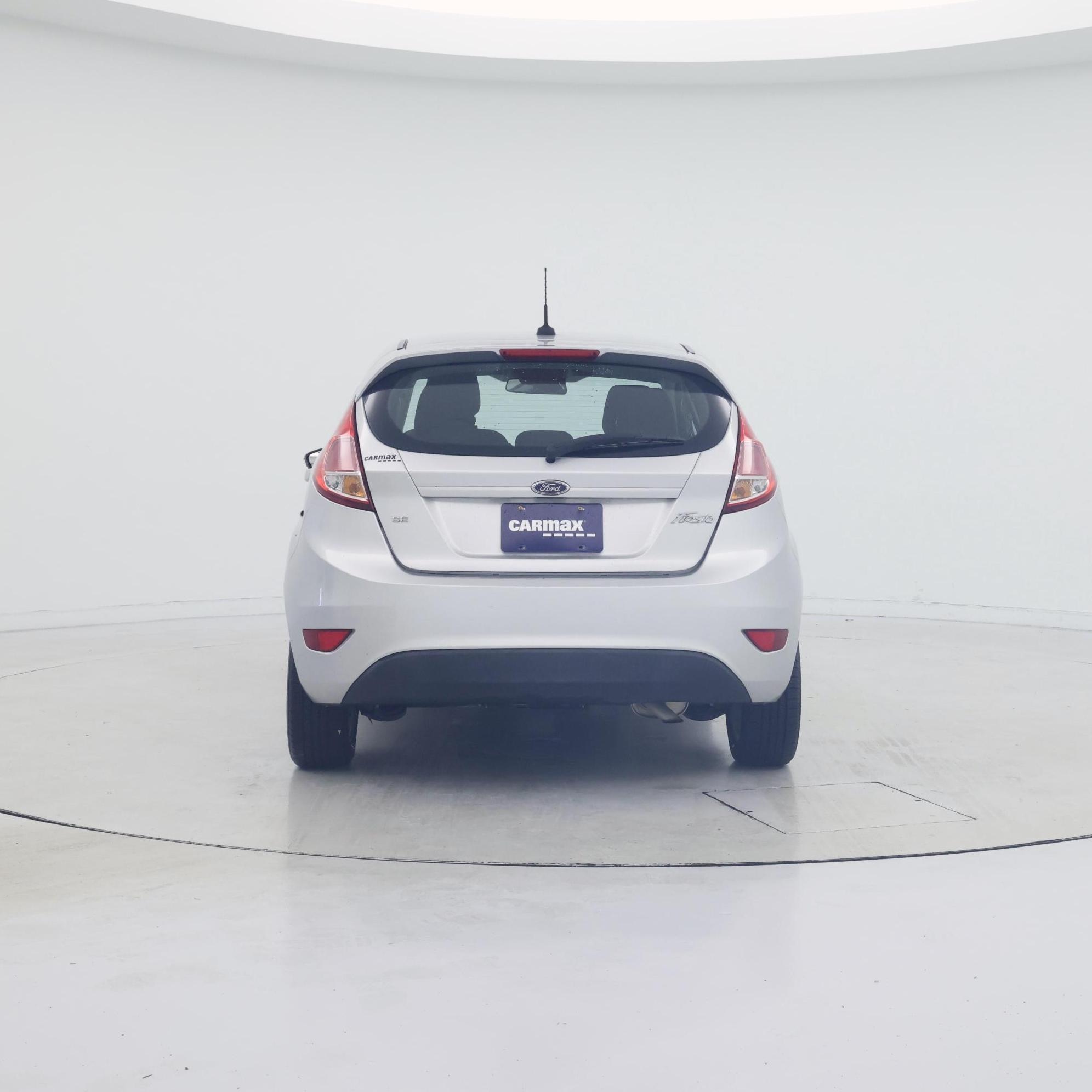Thumbnail: 2016 Ford Fiesta - 6
