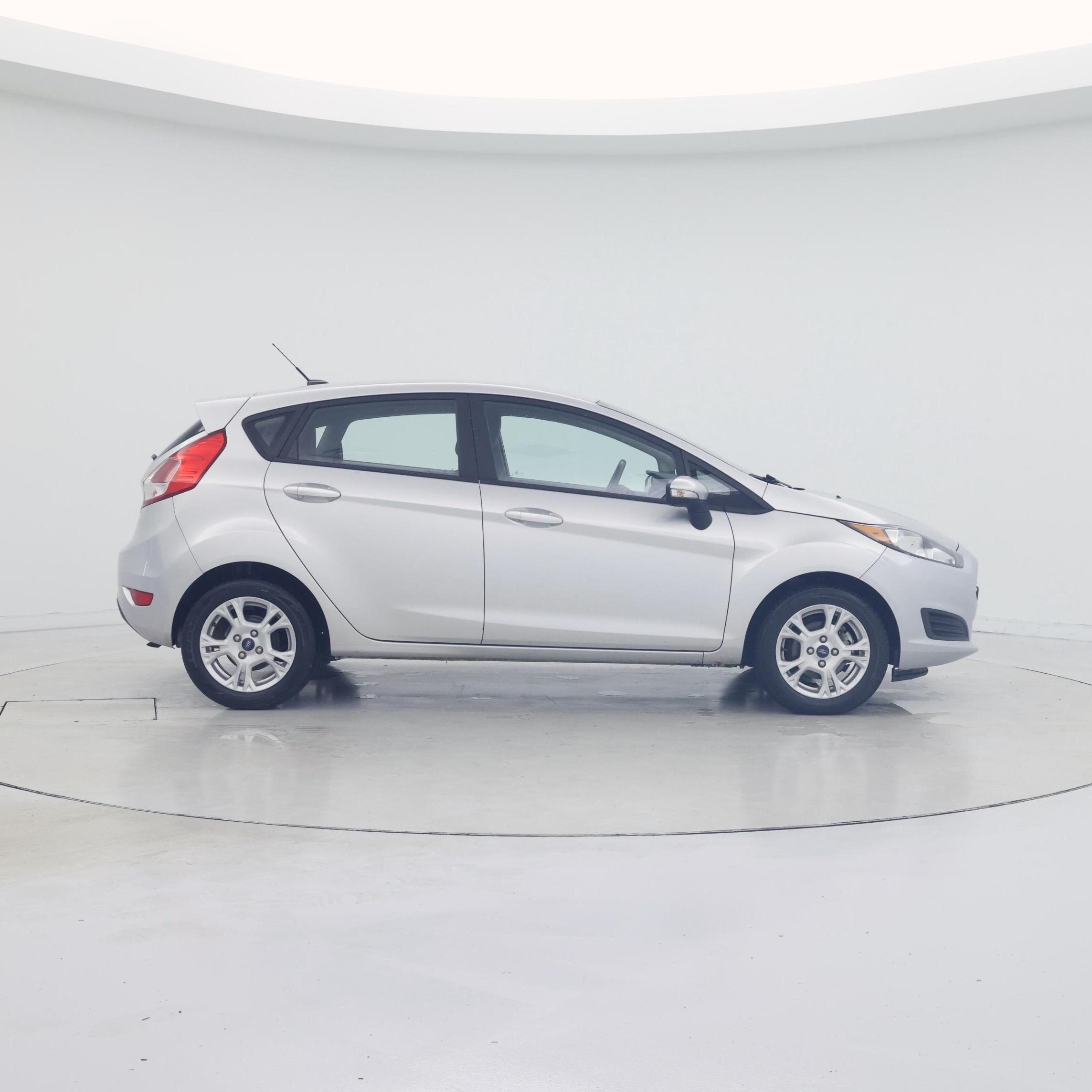 Thumbnail: 2016 Ford Fiesta - 7