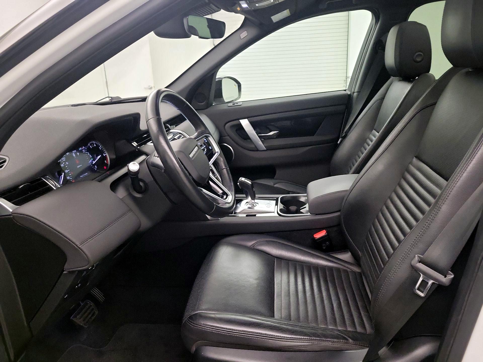 Thumbnail: 2021 Land Rover Discovery Sport - 11
