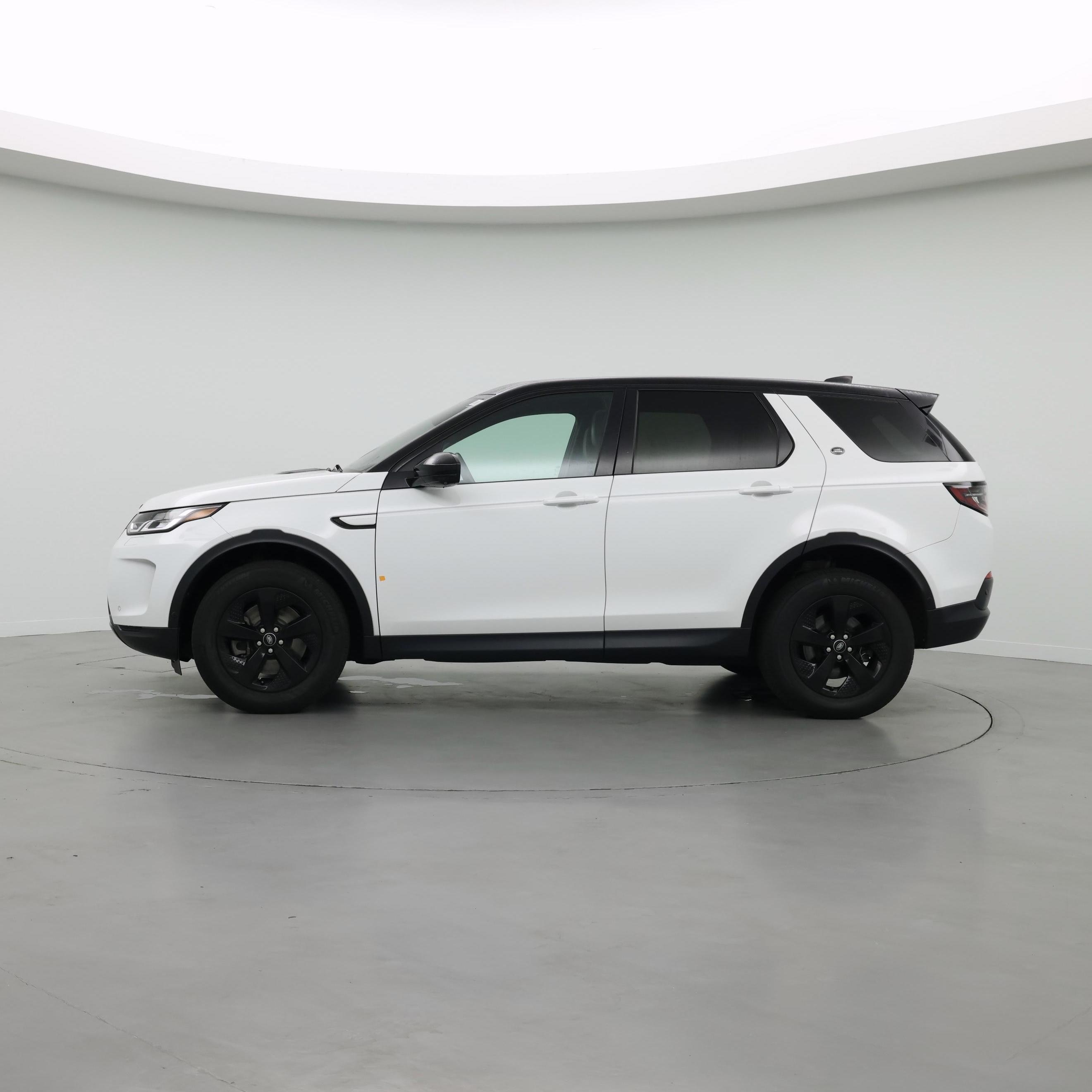 Thumbnail: 2021 Land Rover Discovery Sport - 3