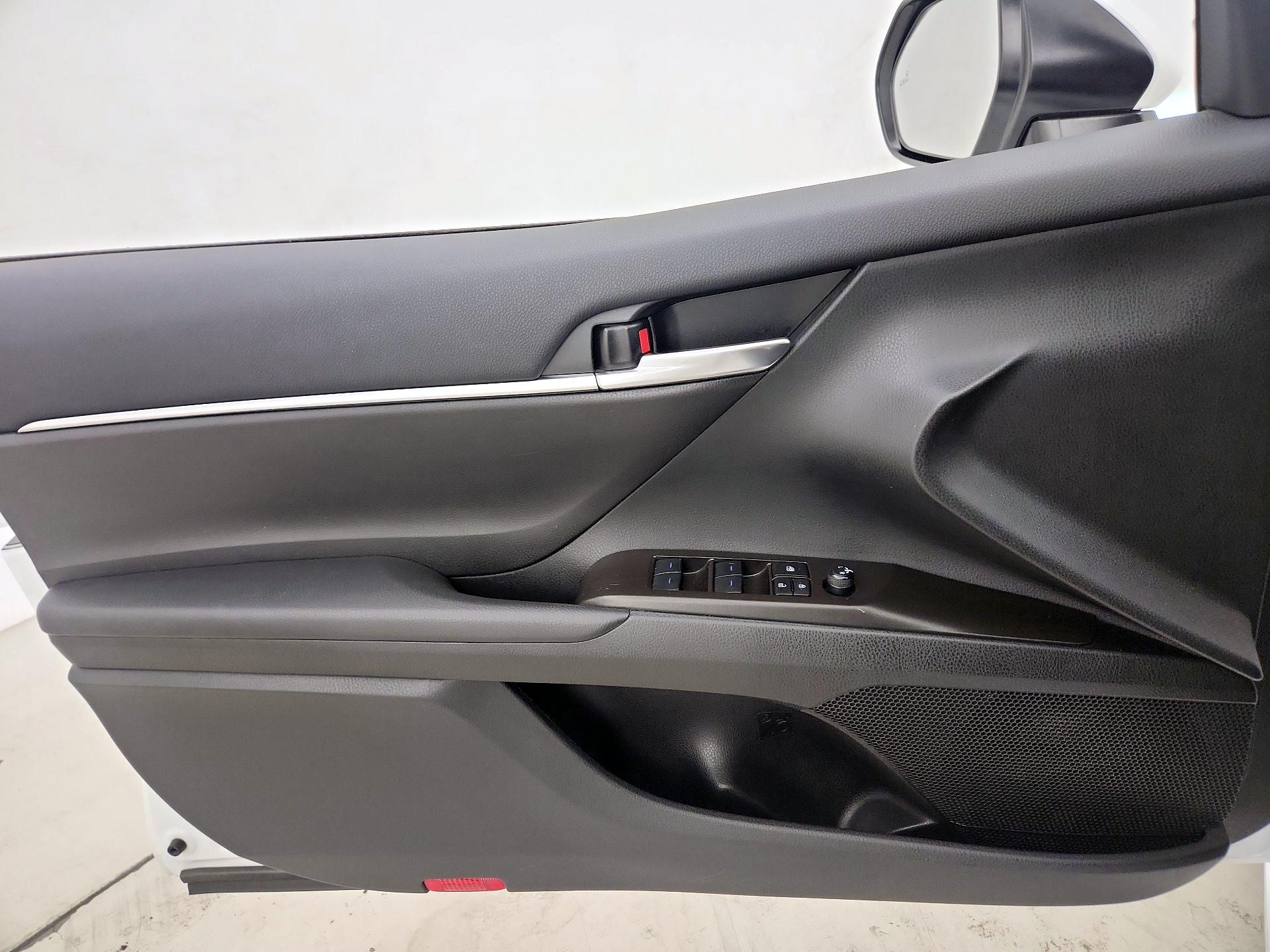 Thumbnail: 2024 Toyota Camry - 12
