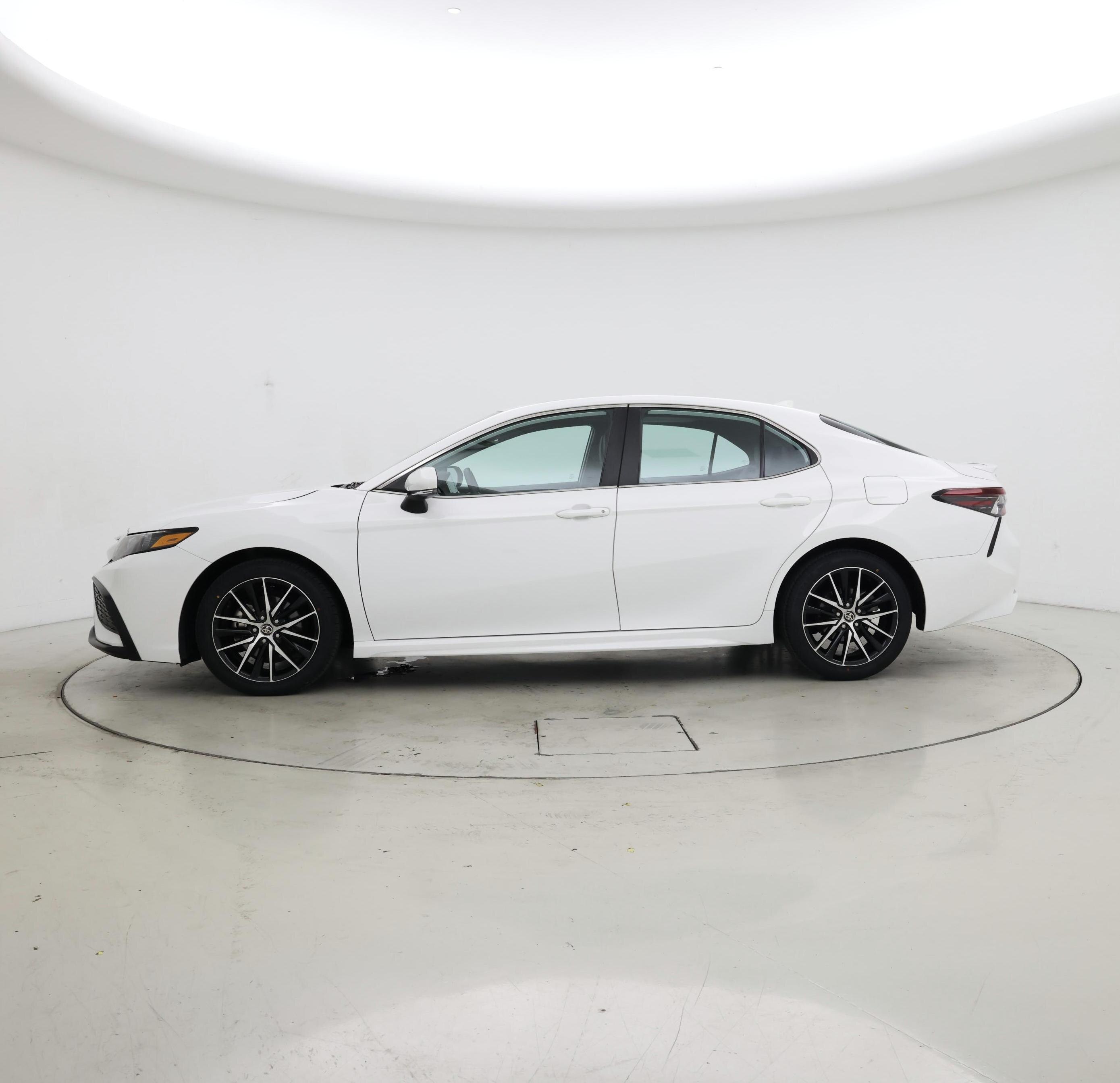 Thumbnail: 2024 Toyota Camry - 3