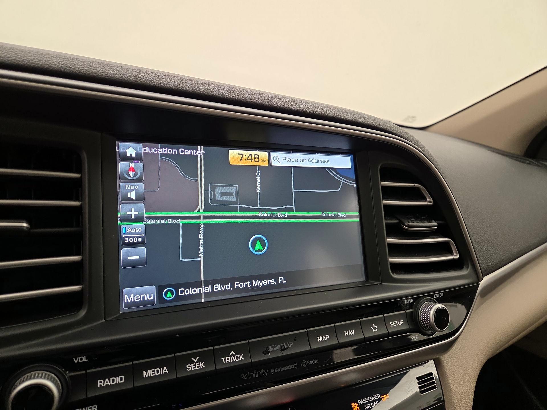 Thumbnail: 2020 Hyundai Elantra - 14