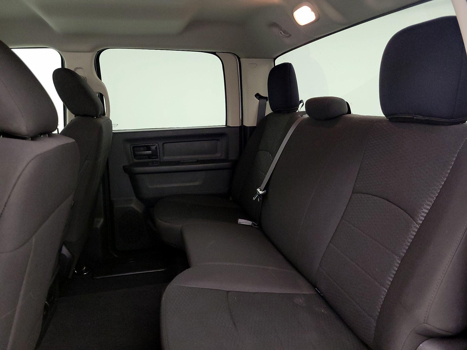 Thumbnail: 2020 RAM 1500 Classic - 19
