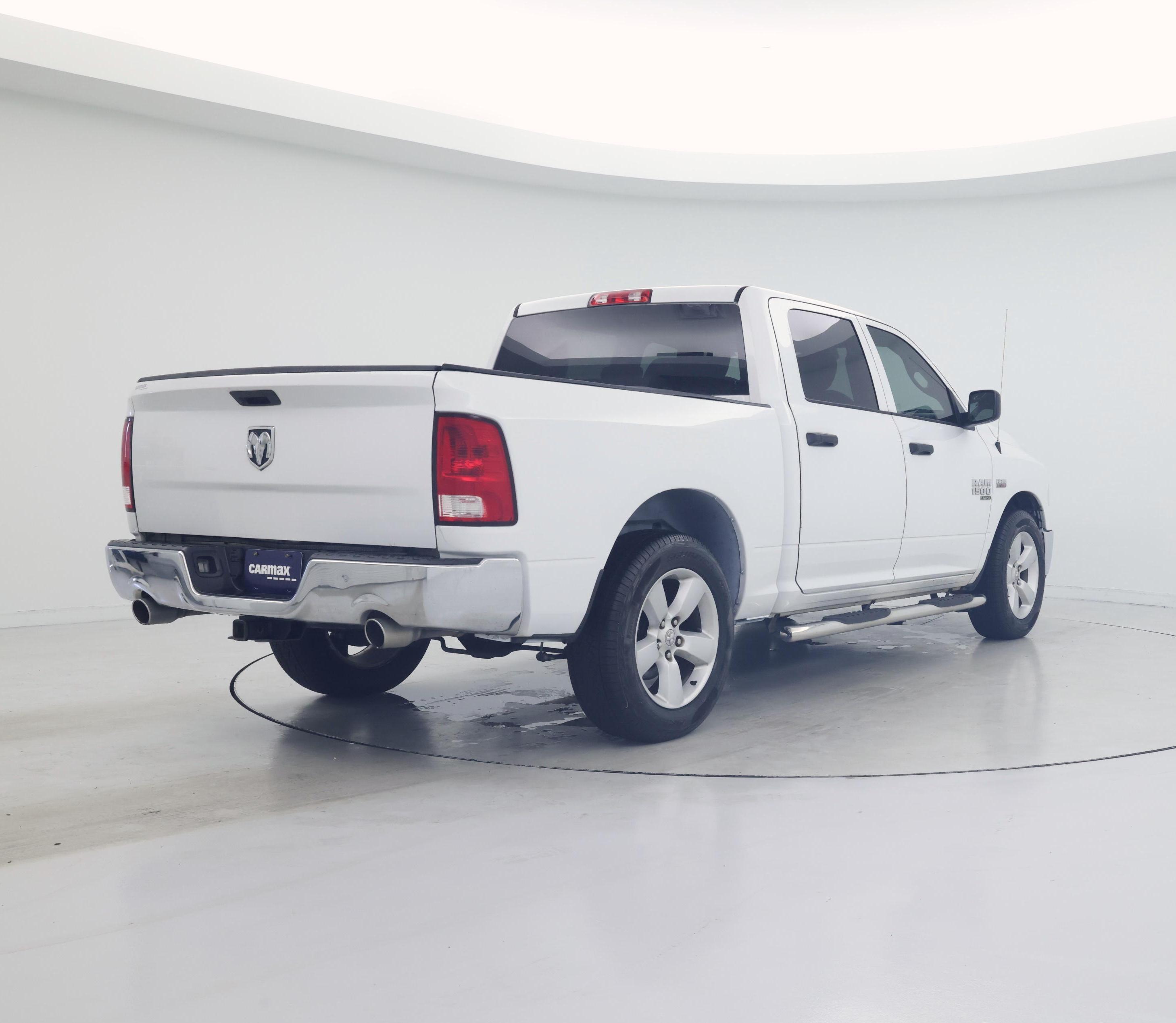 Thumbnail: 2020 RAM 1500 Classic - 8