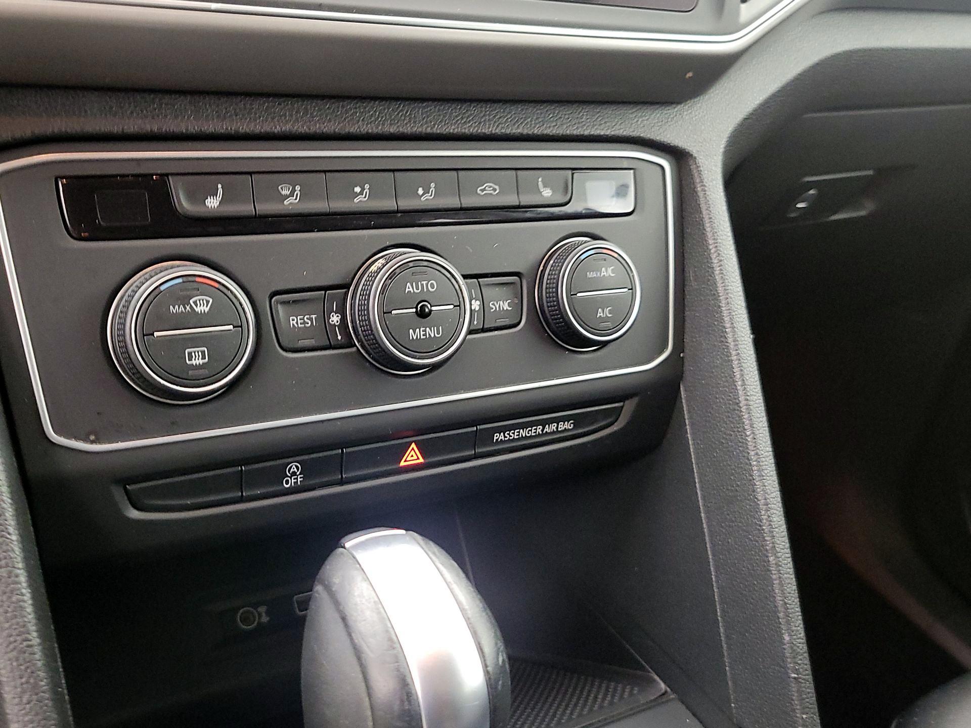Thumbnail: 2019 Volkswagen Atlas - 16