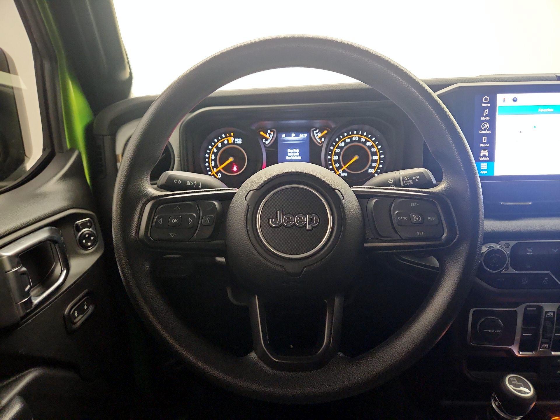 Thumbnail: 2025 Jeep Gladiator - 10