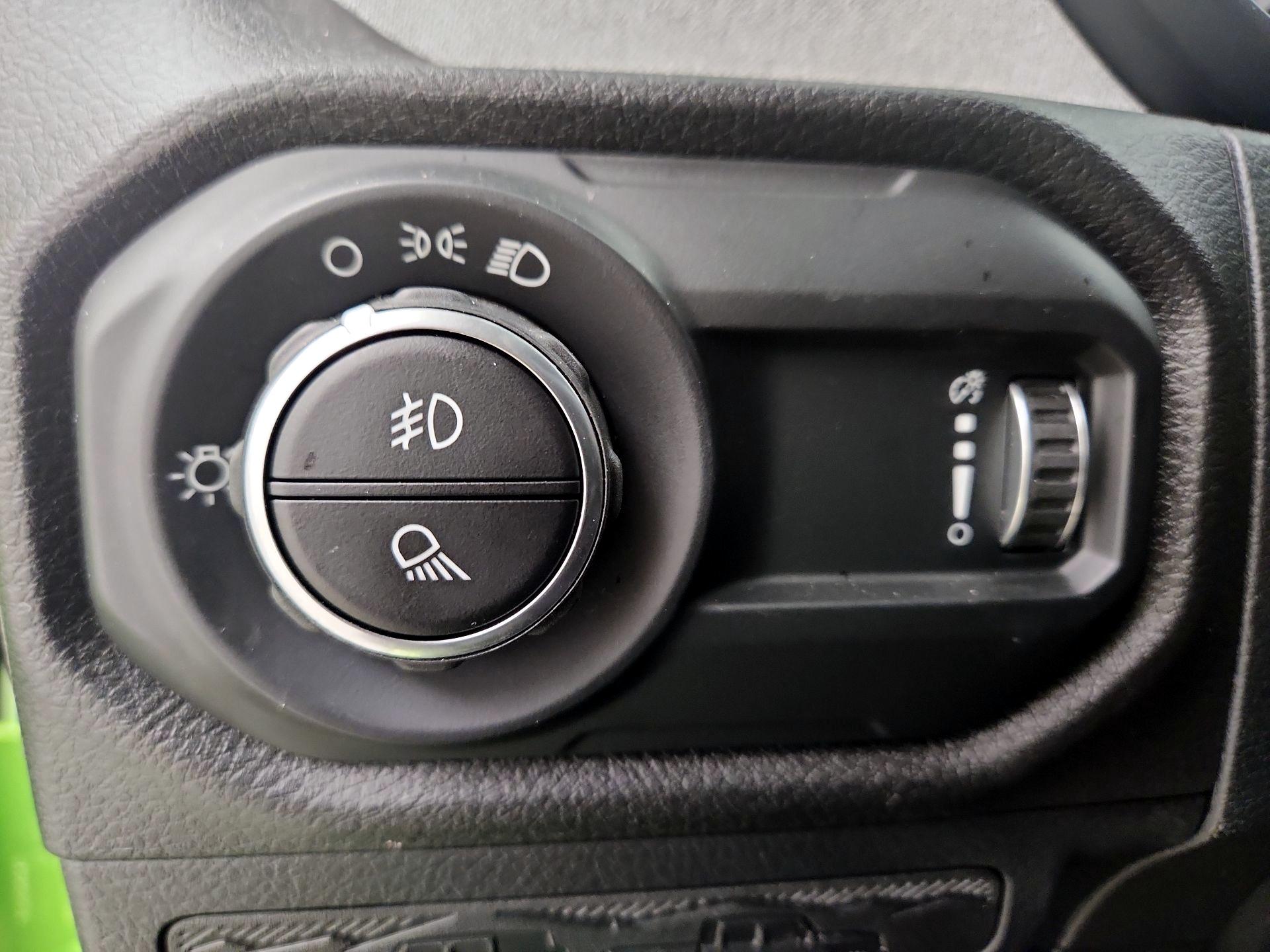 Thumbnail: 2025 Jeep Gladiator - 13