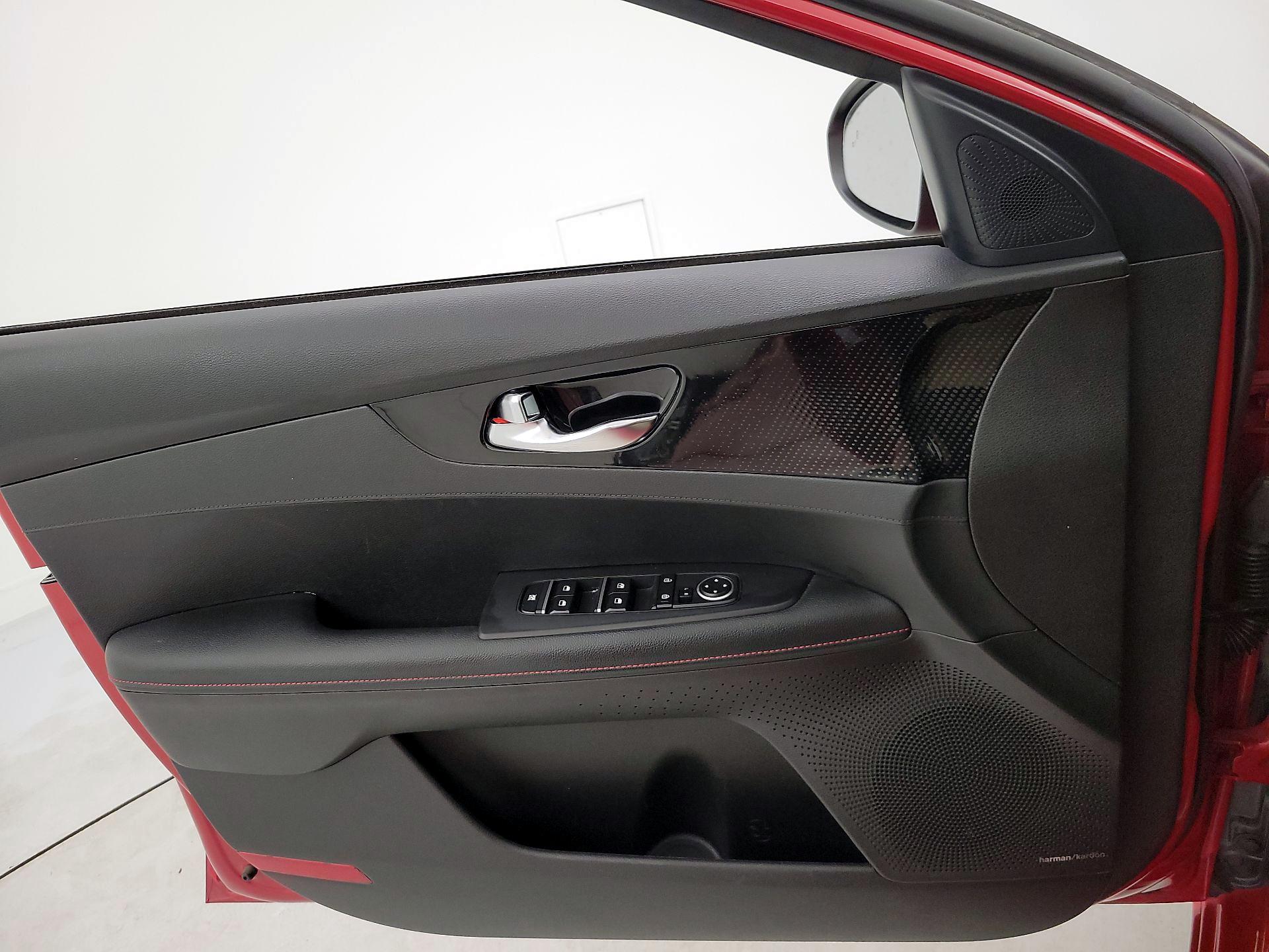 Thumbnail: 2023 Kia Forte - 12