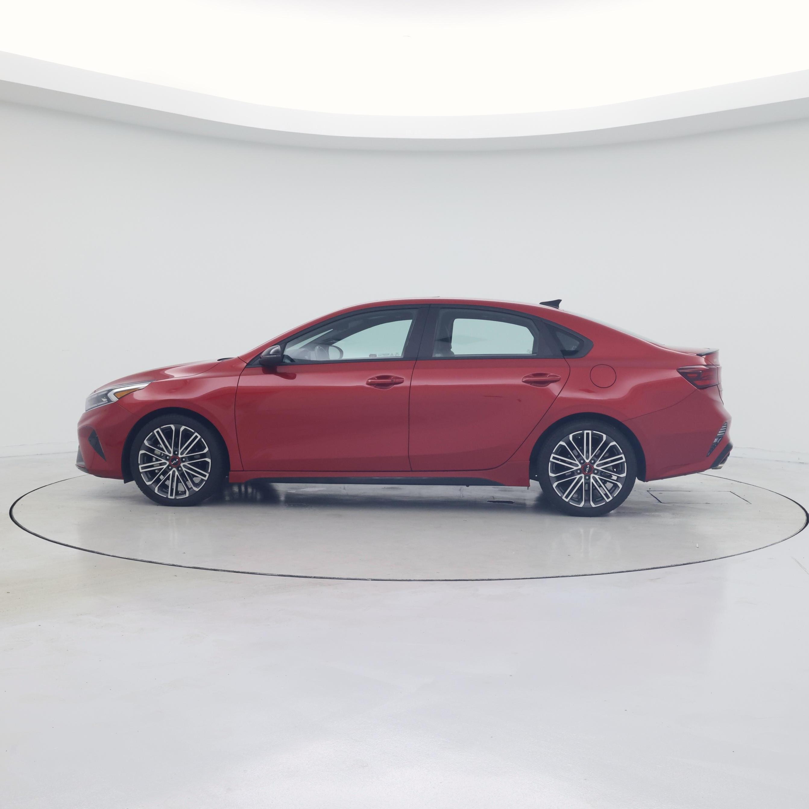 Thumbnail: 2023 Kia Forte - 3