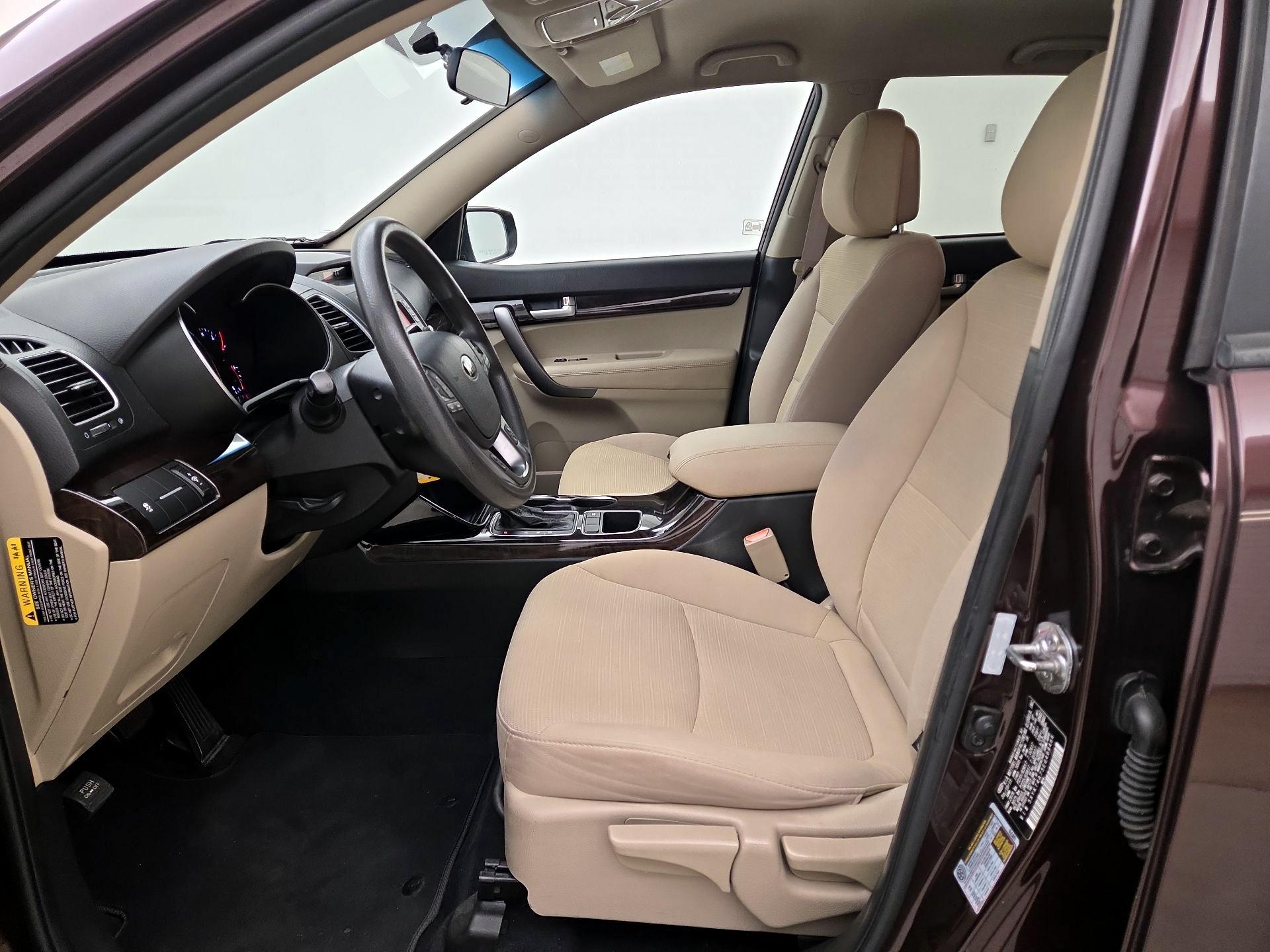 Thumbnail: 2014 Kia Sorento - 11