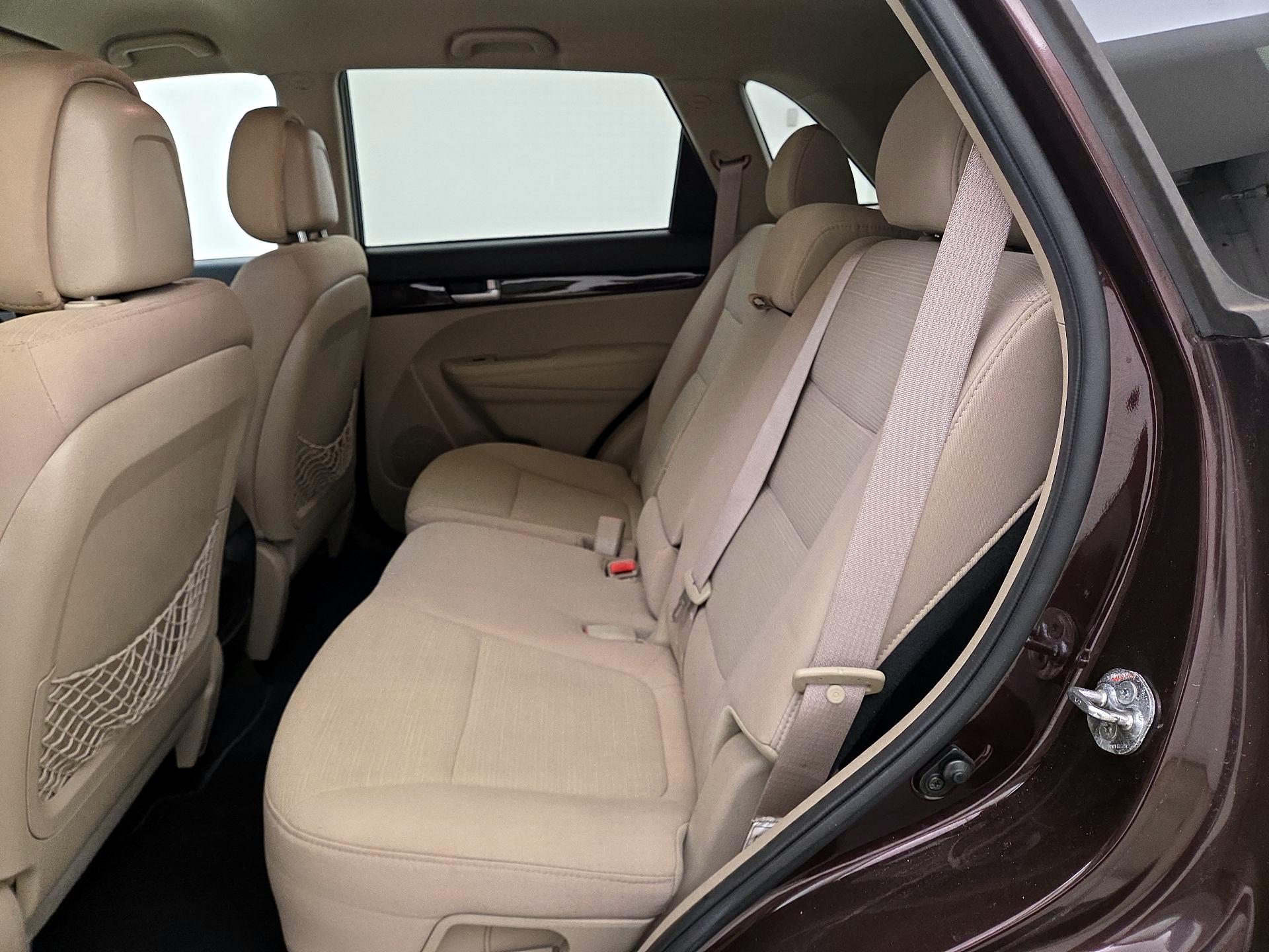Thumbnail: 2014 Kia Sorento - 18