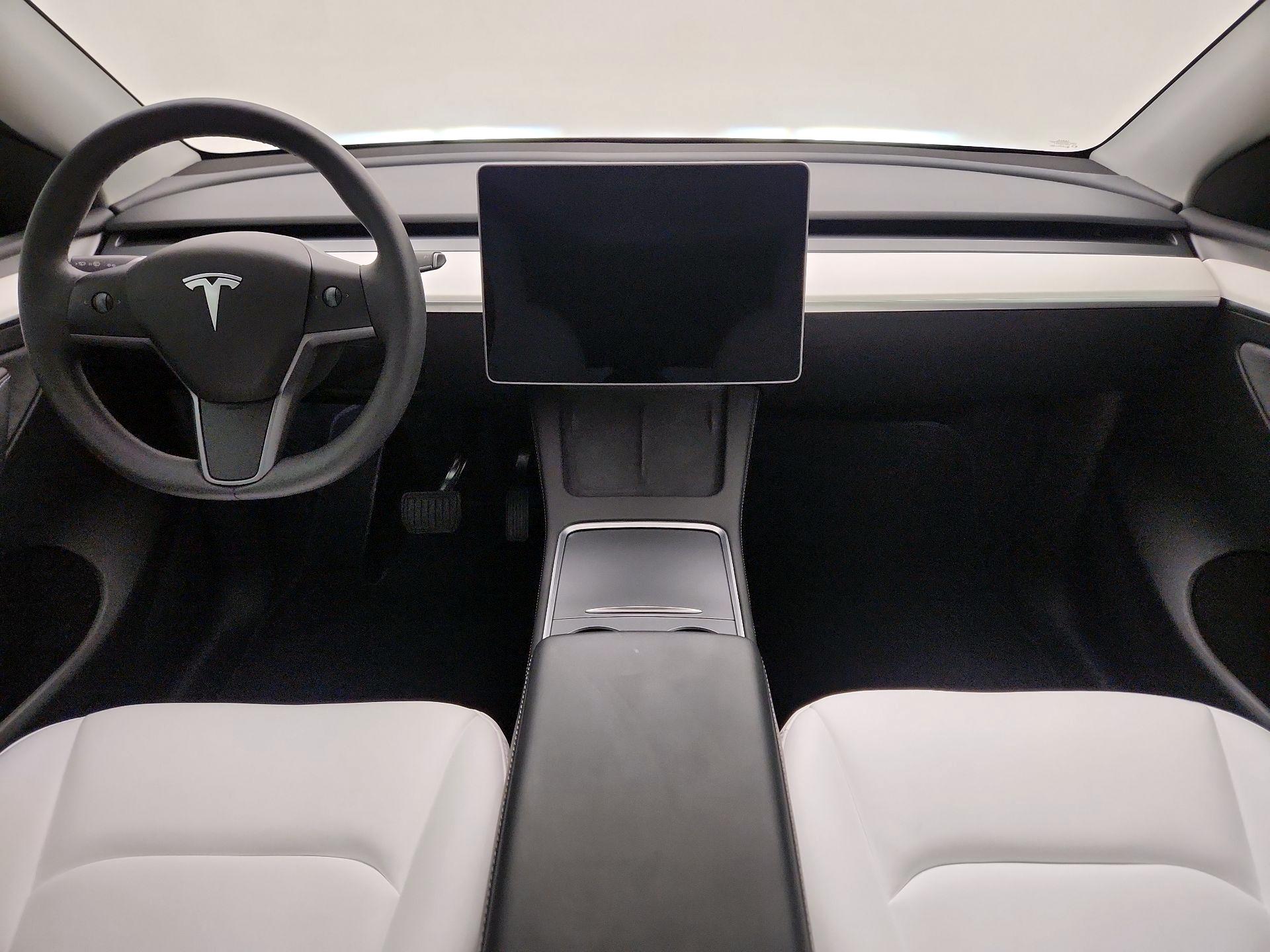 Thumbnail: 2024 Tesla Model Y - 9