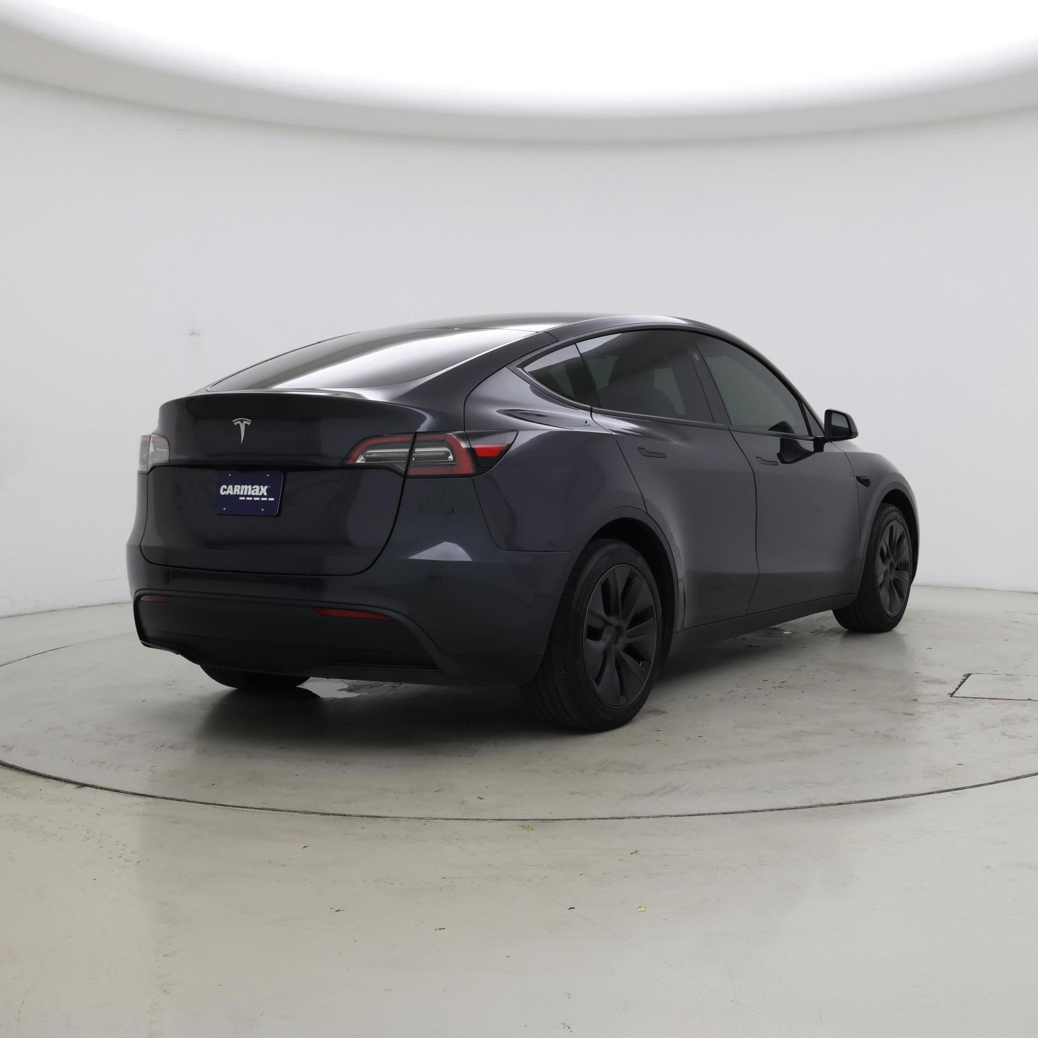 Thumbnail: 2024 Tesla Model Y - 8