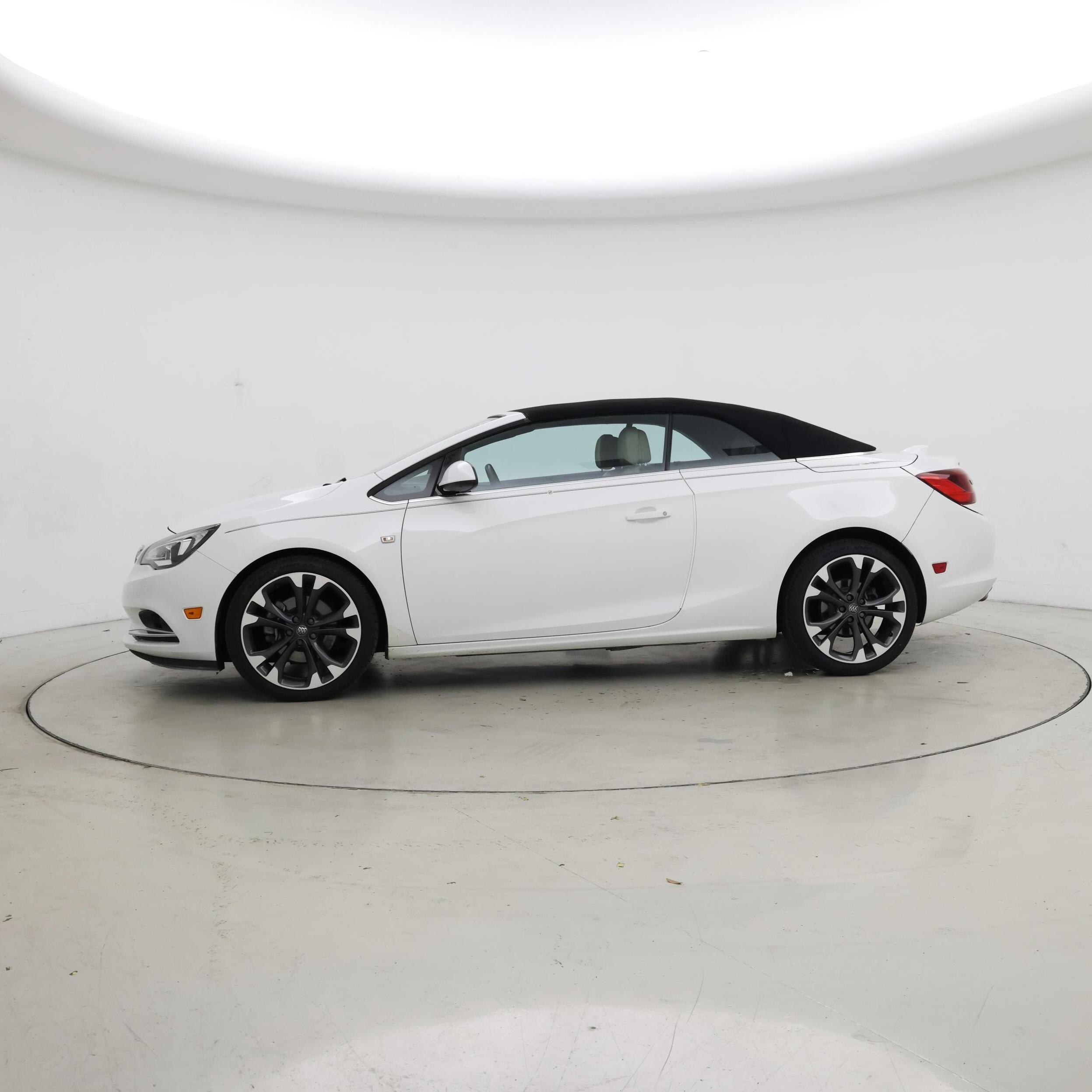 Thumbnail: 2017 Buick Cascada - 3