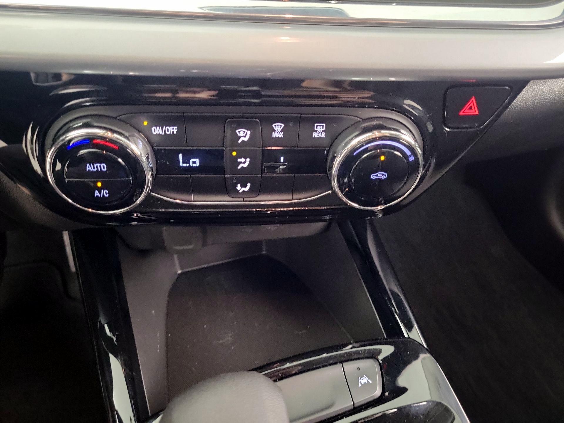 Thumbnail: 2025 Chevrolet Trax - 14