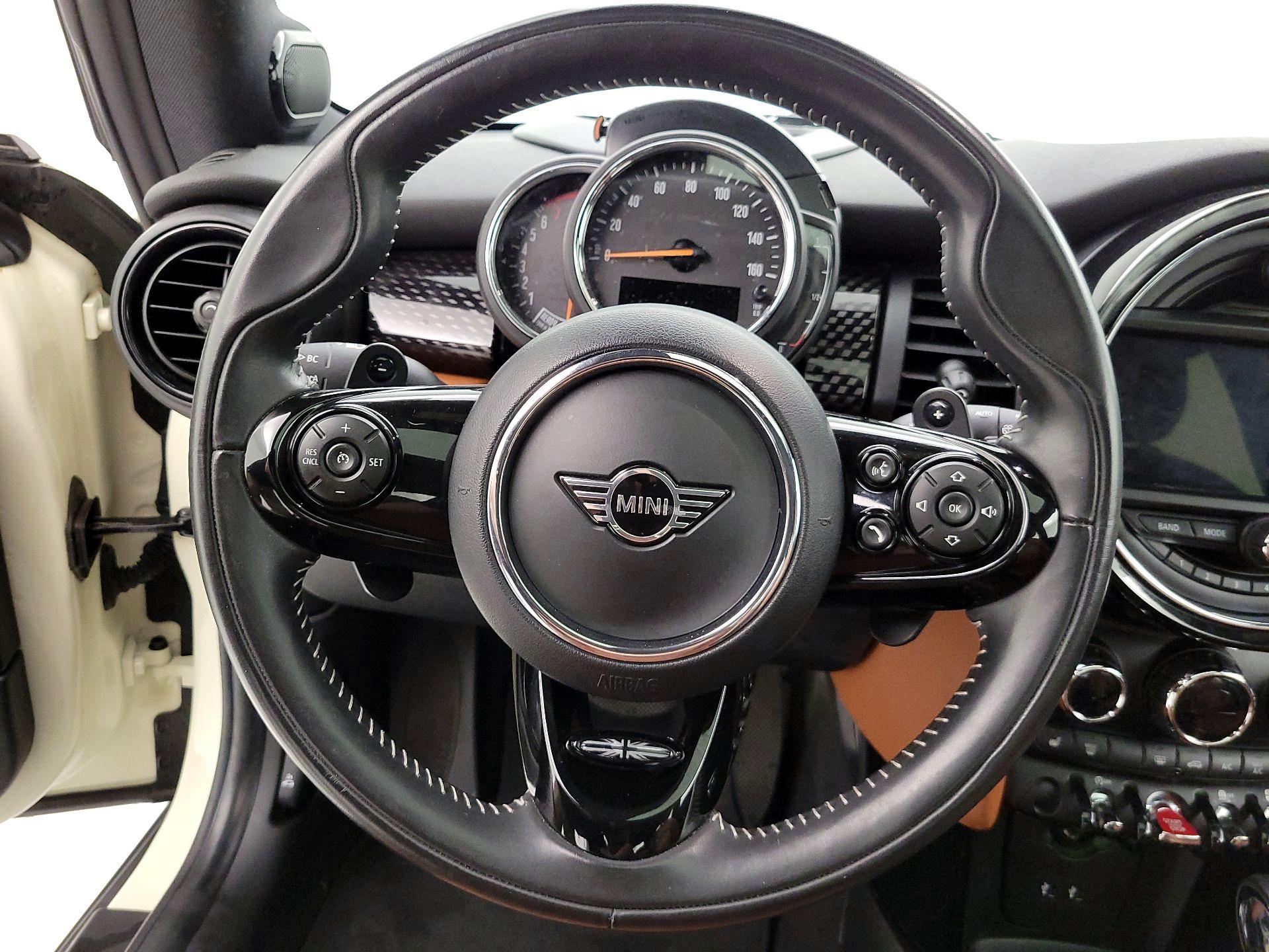 Thumbnail: 2019 MINI Cooper Hardtop - 10
