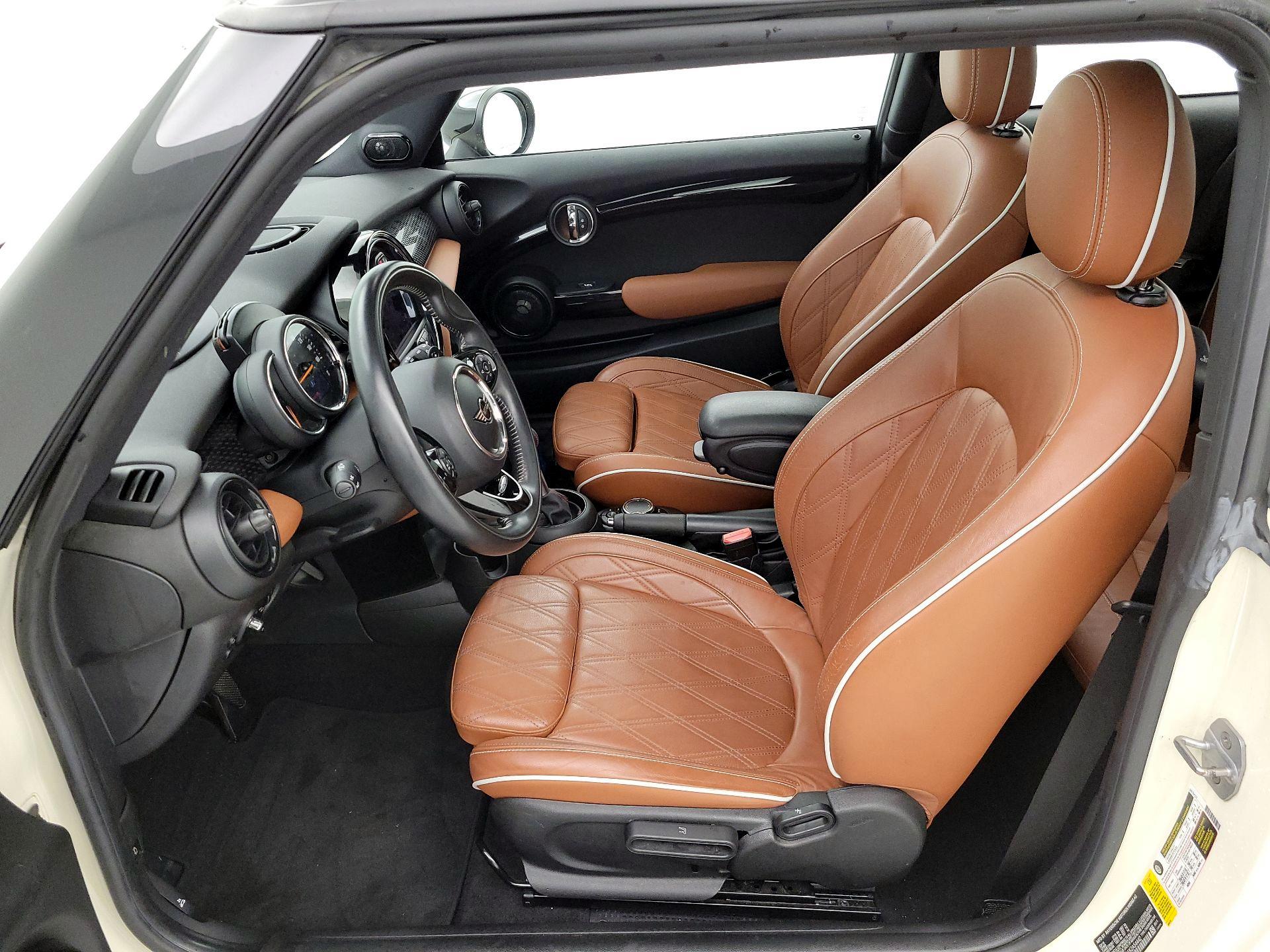 Thumbnail: 2019 MINI Cooper Hardtop - 11