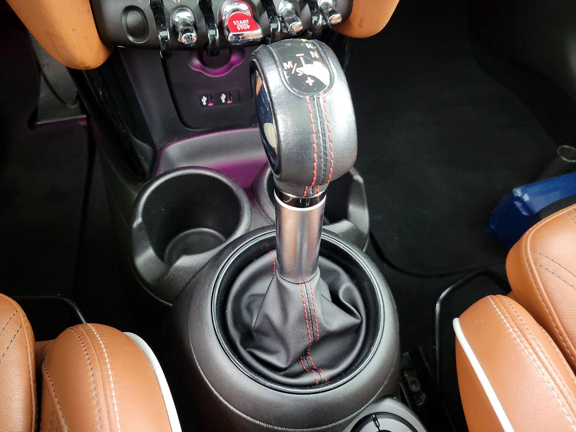 Thumbnail: 2019 MINI Cooper Hardtop - 18