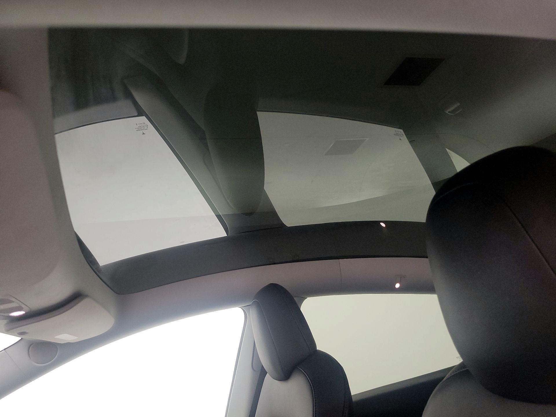 Thumbnail: 2022 Tesla Model Y - 18