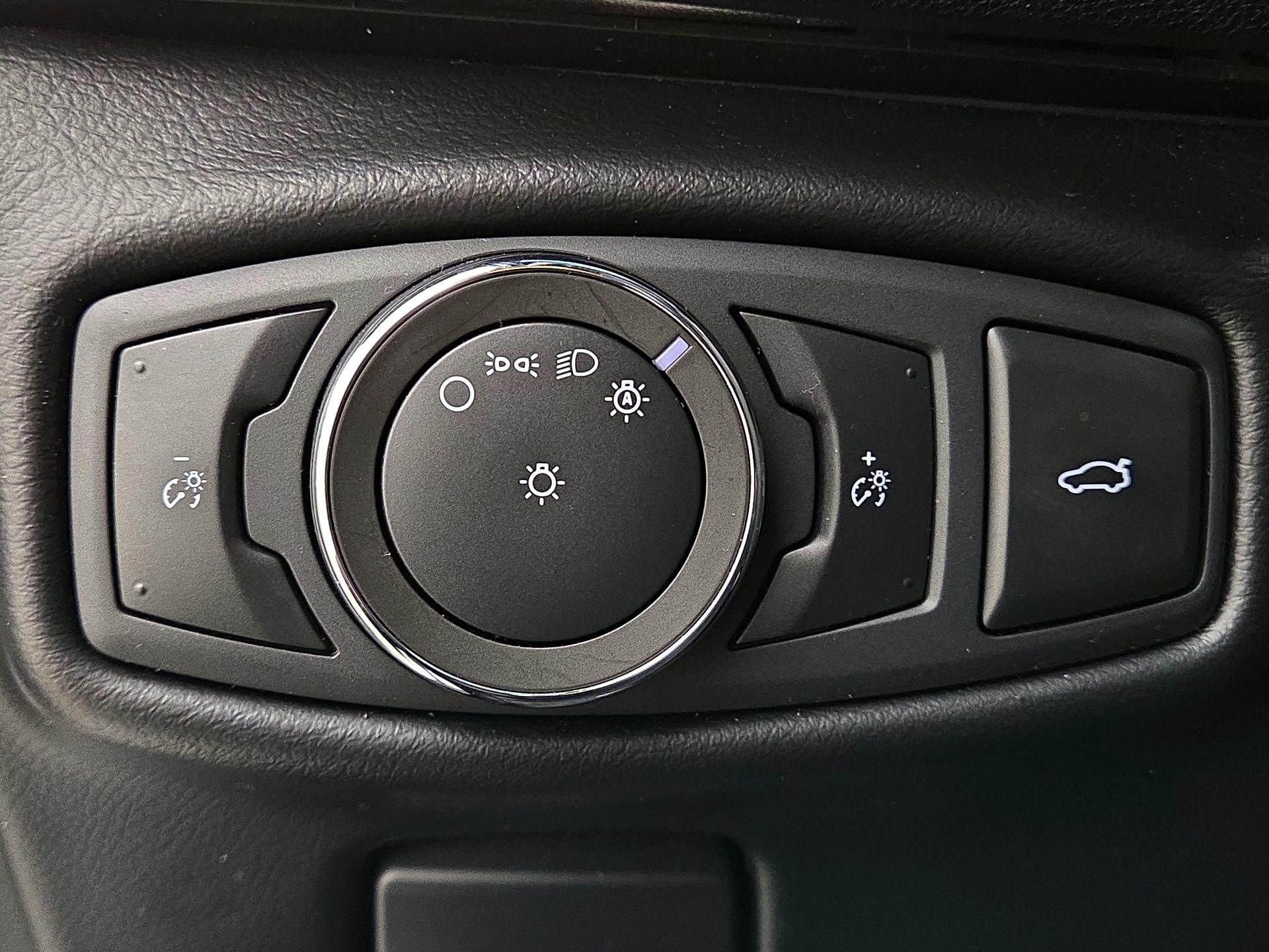 Thumbnail: 2020 Lincoln MKZ - 13
