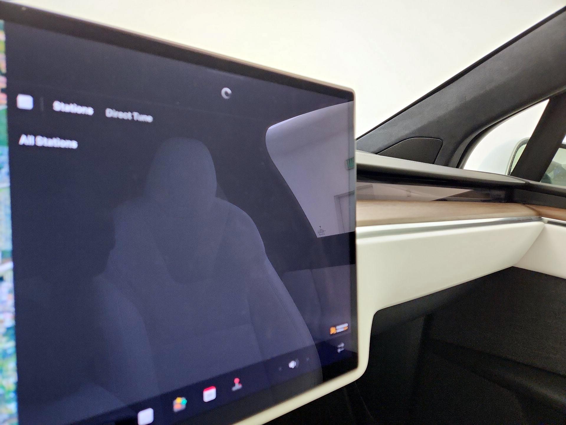 Thumbnail: 2023 Tesla Model X - 16