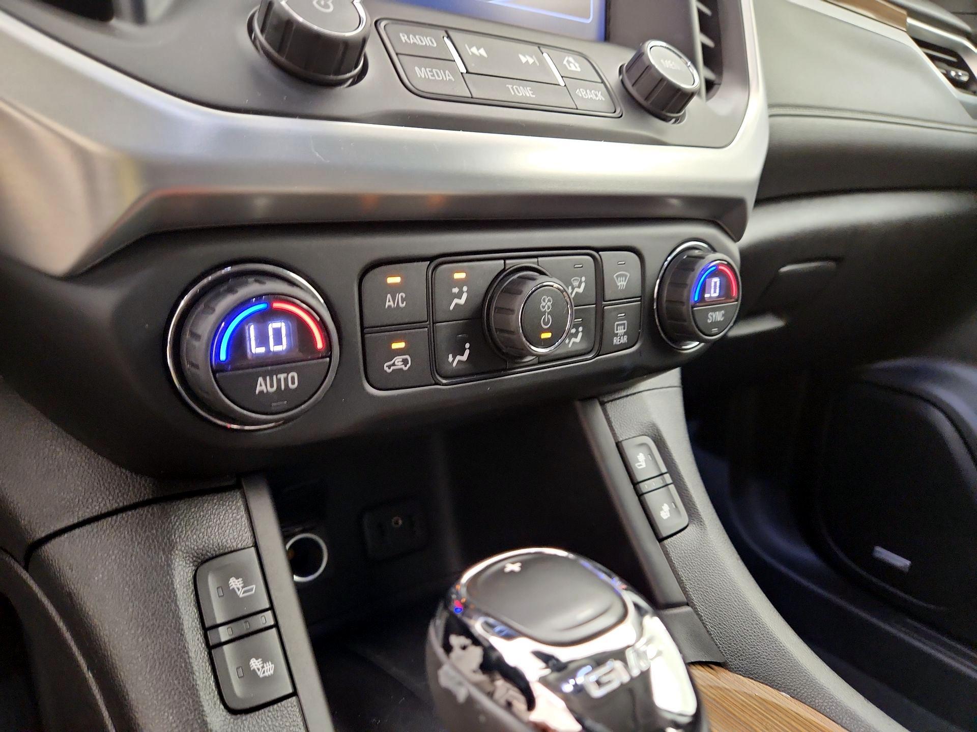 Thumbnail: 2018 GMC Acadia - 15