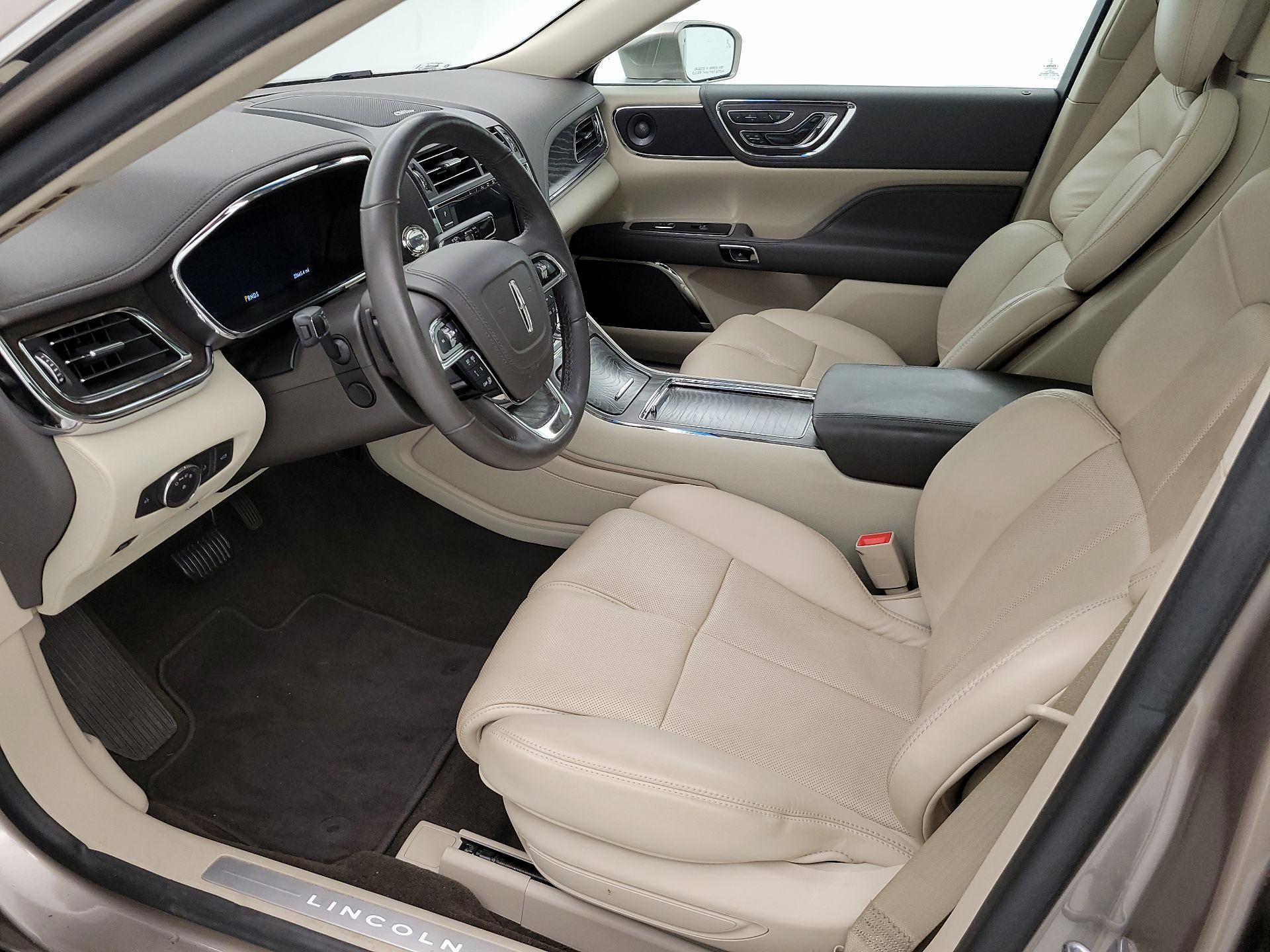 Thumbnail: 2019 Lincoln Continental - 11