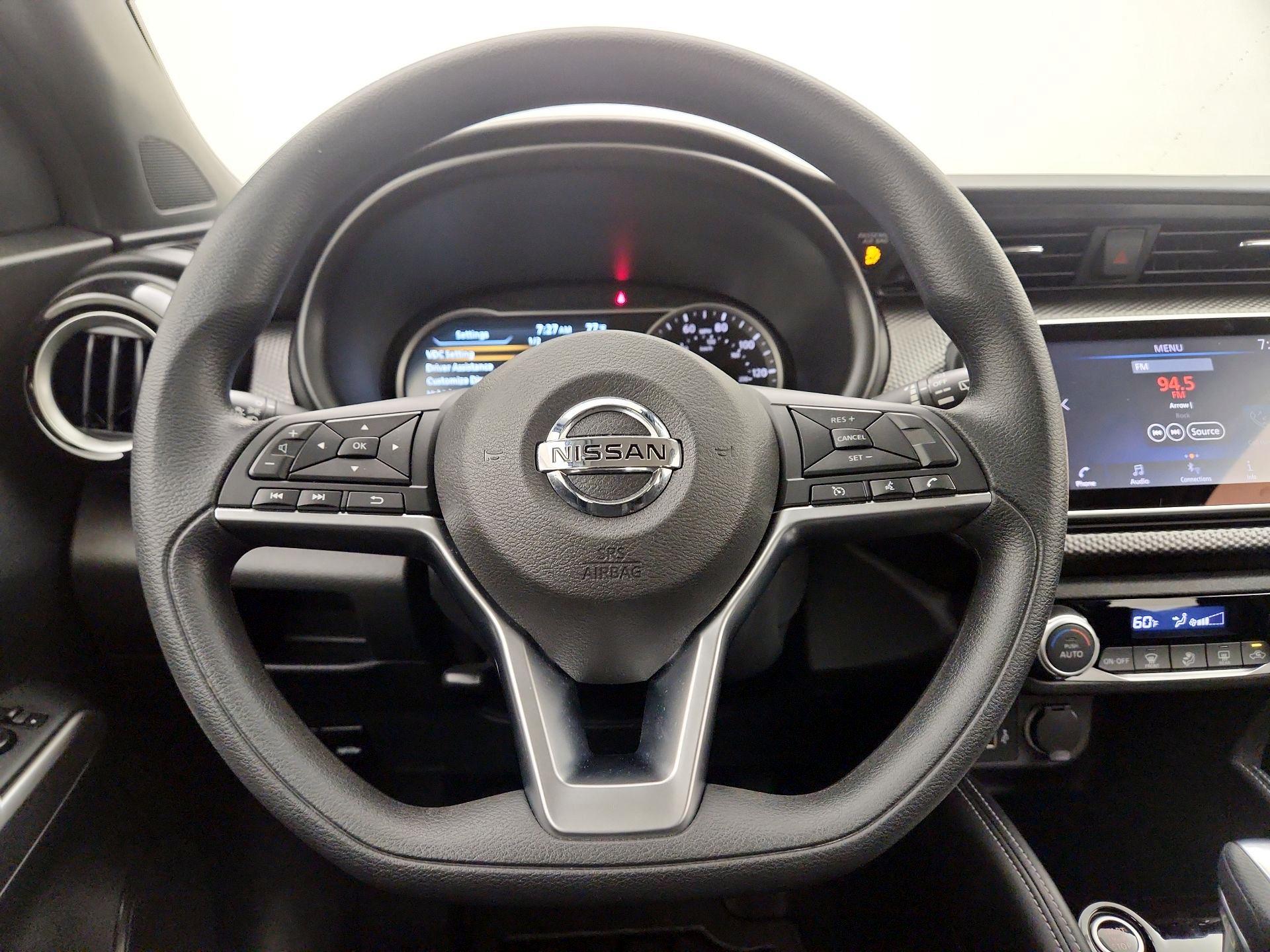 Thumbnail: 2020 Nissan Kicks - 10