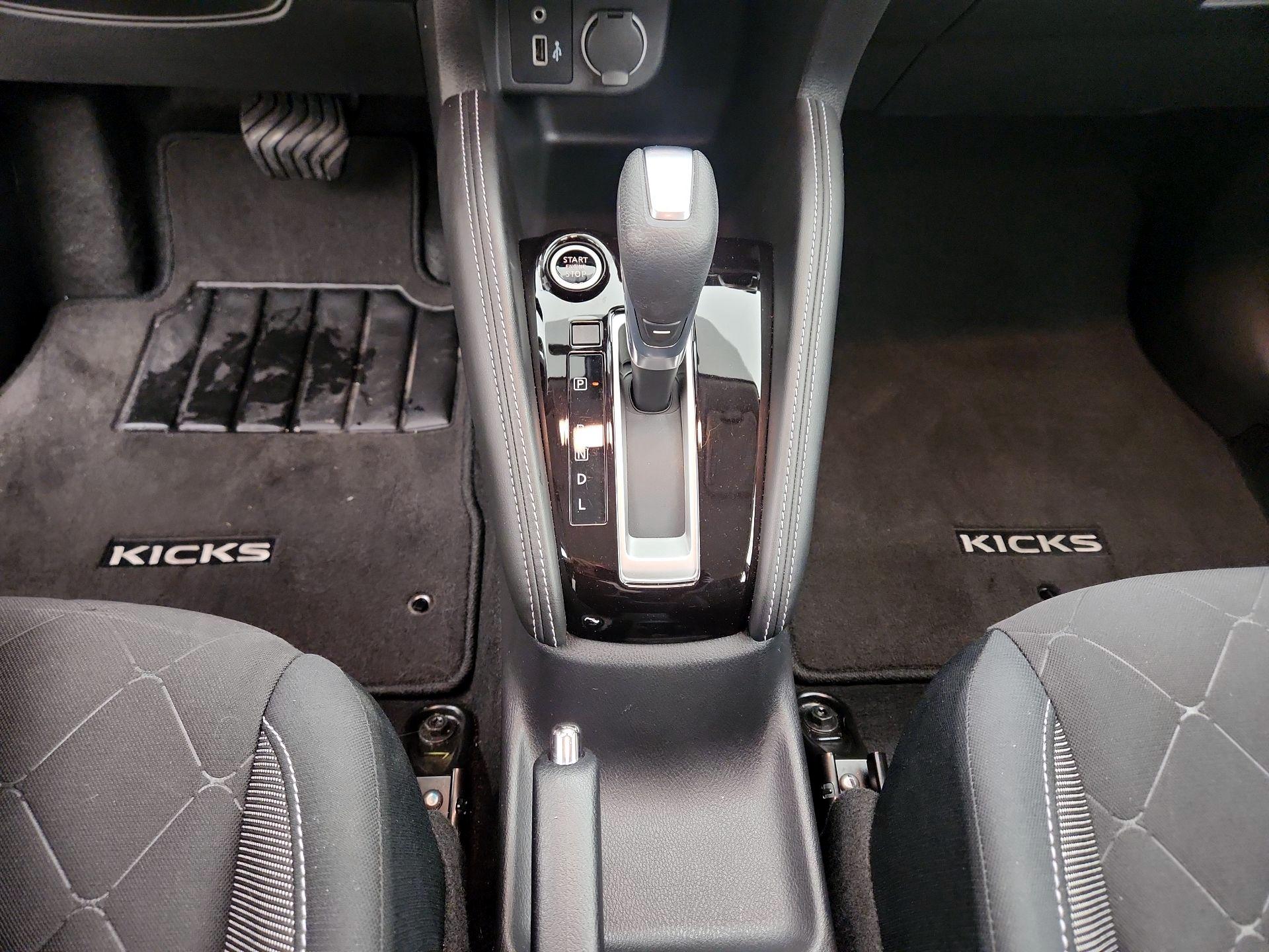 Thumbnail: 2020 Nissan Kicks - 16
