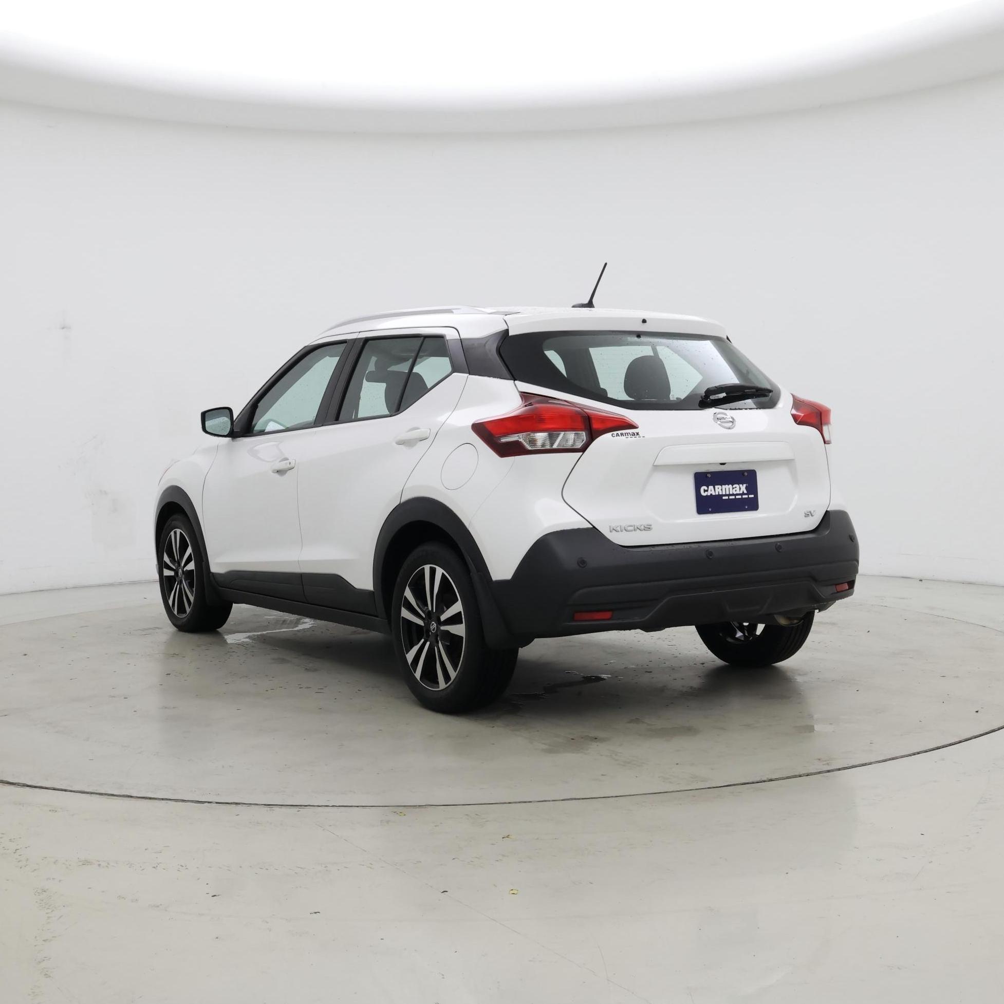 Thumbnail: 2020 Nissan Kicks - 2