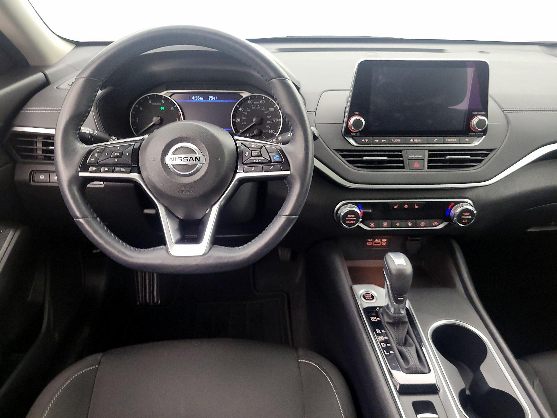 Thumbnail: 2019 Nissan Altima - 10